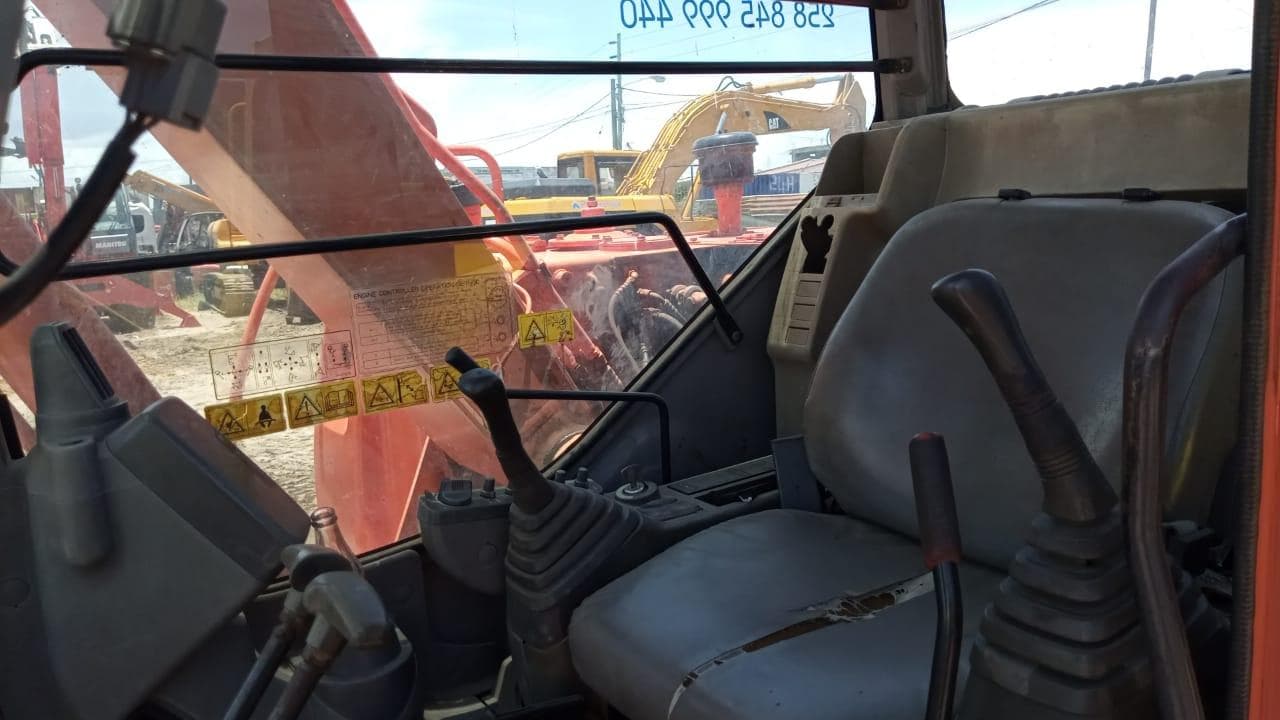 Giratória Hitachi — imagen 3