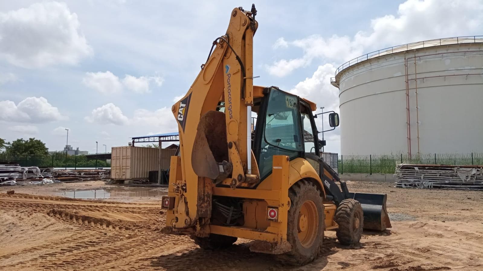 Retroescavadeira Caterpillar 428 E — imagen 3