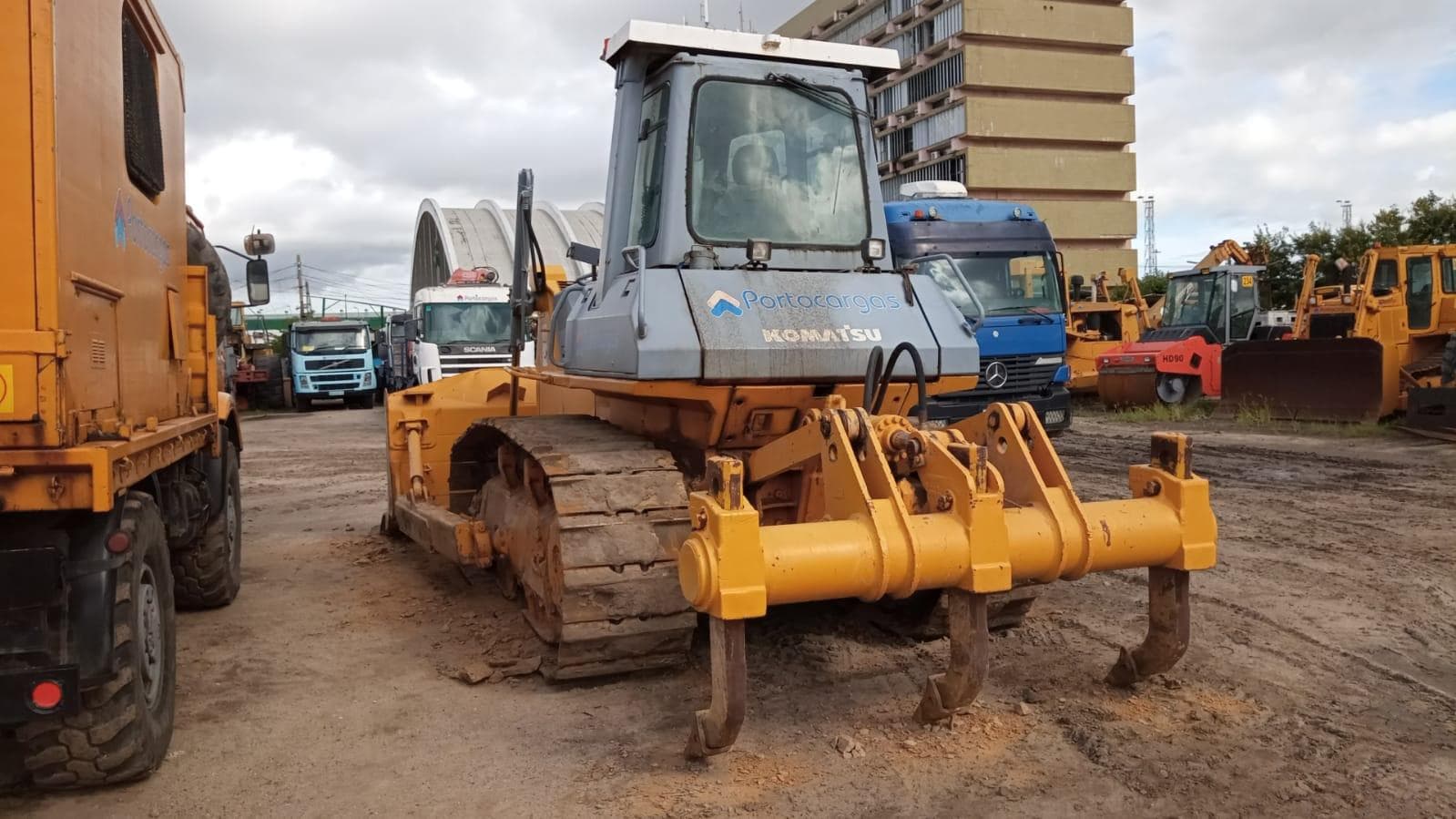 Bulldozer Komatsu D65EX-12 — imagem 9