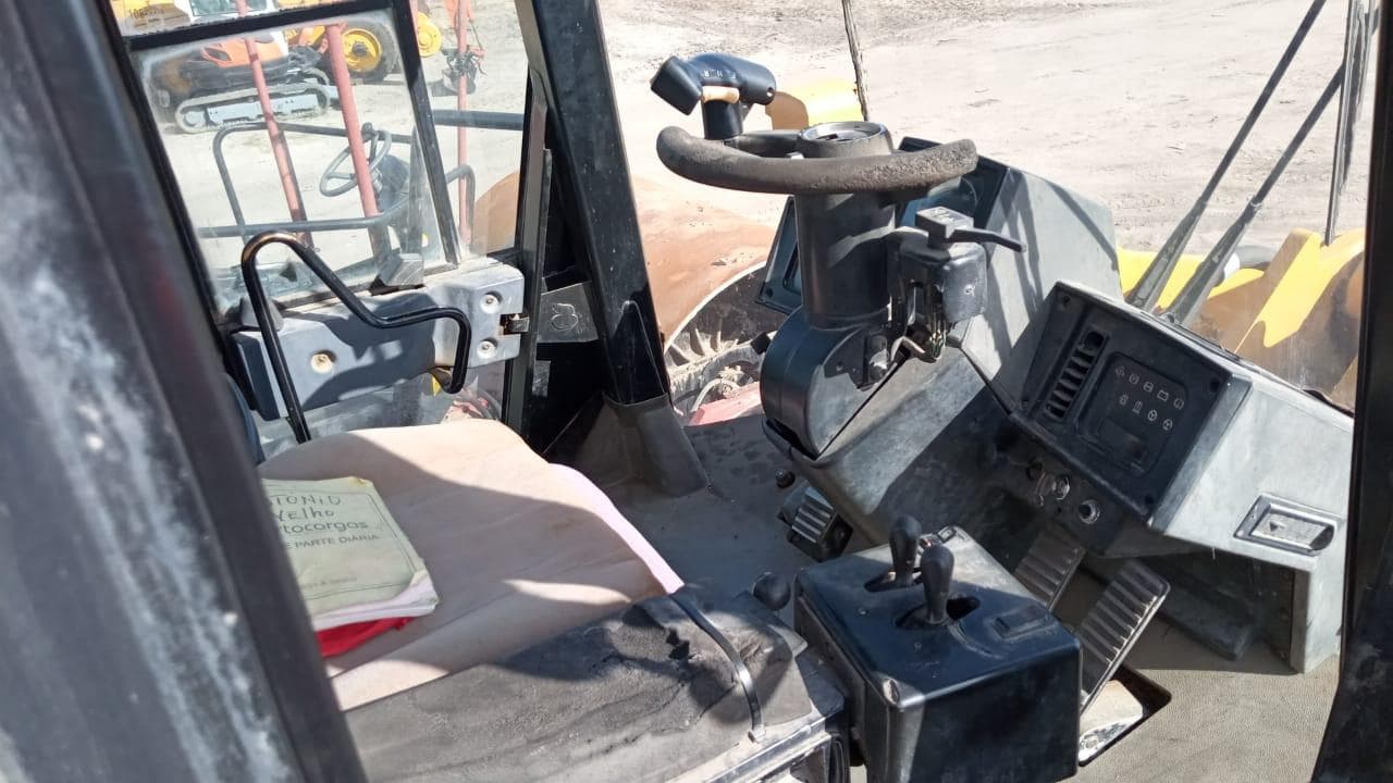 Caterpillar CAT966G — imagem 8