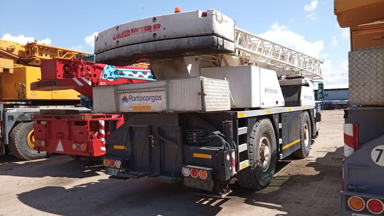 Grua Liebherr LTM1030 2.1 — imagem 10