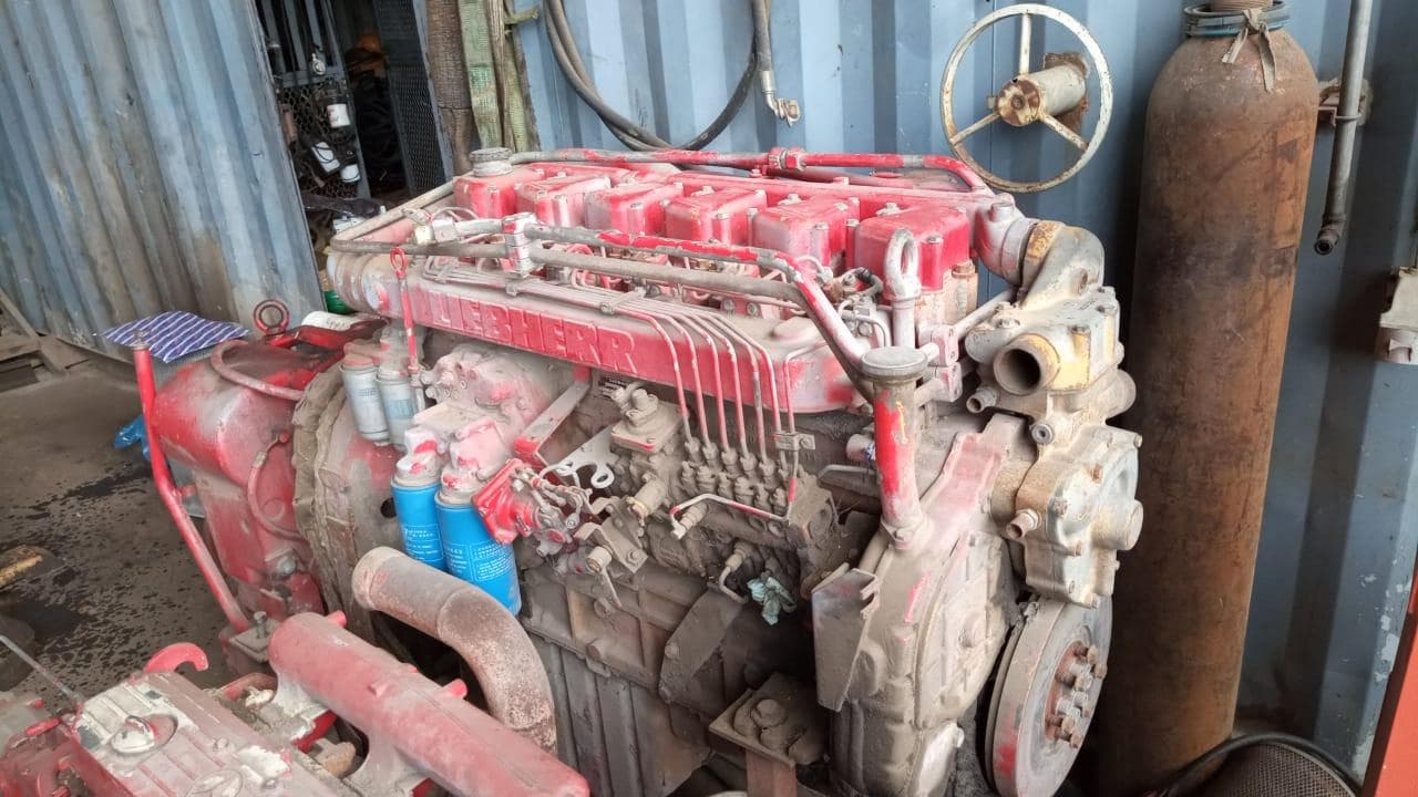 Motor Liebherr para grua — imagem 4
