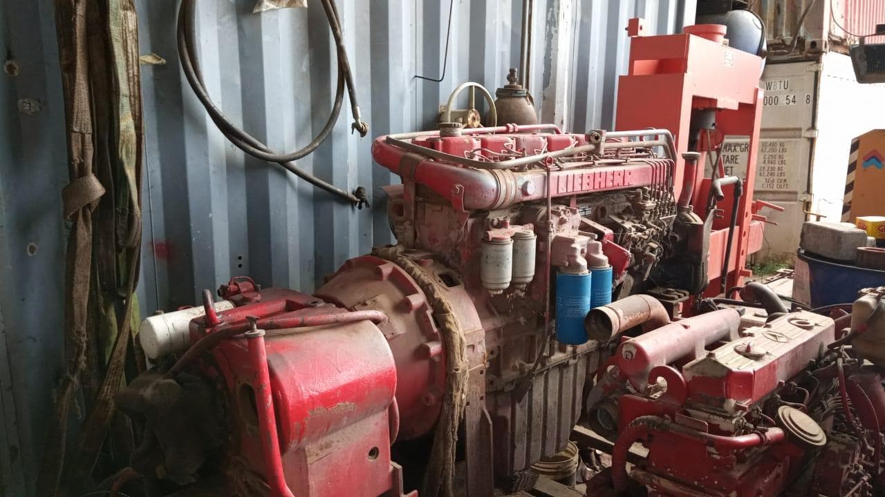 Motor Liebherr para grua — imagem 5