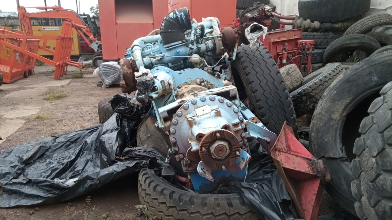 Motor Mercedes-Benz para Grua — image 2