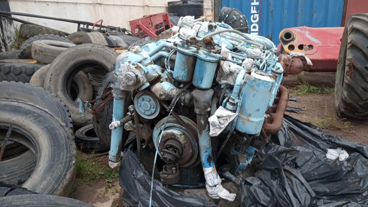 Motor Mercedes-Benz para Grua — image 3