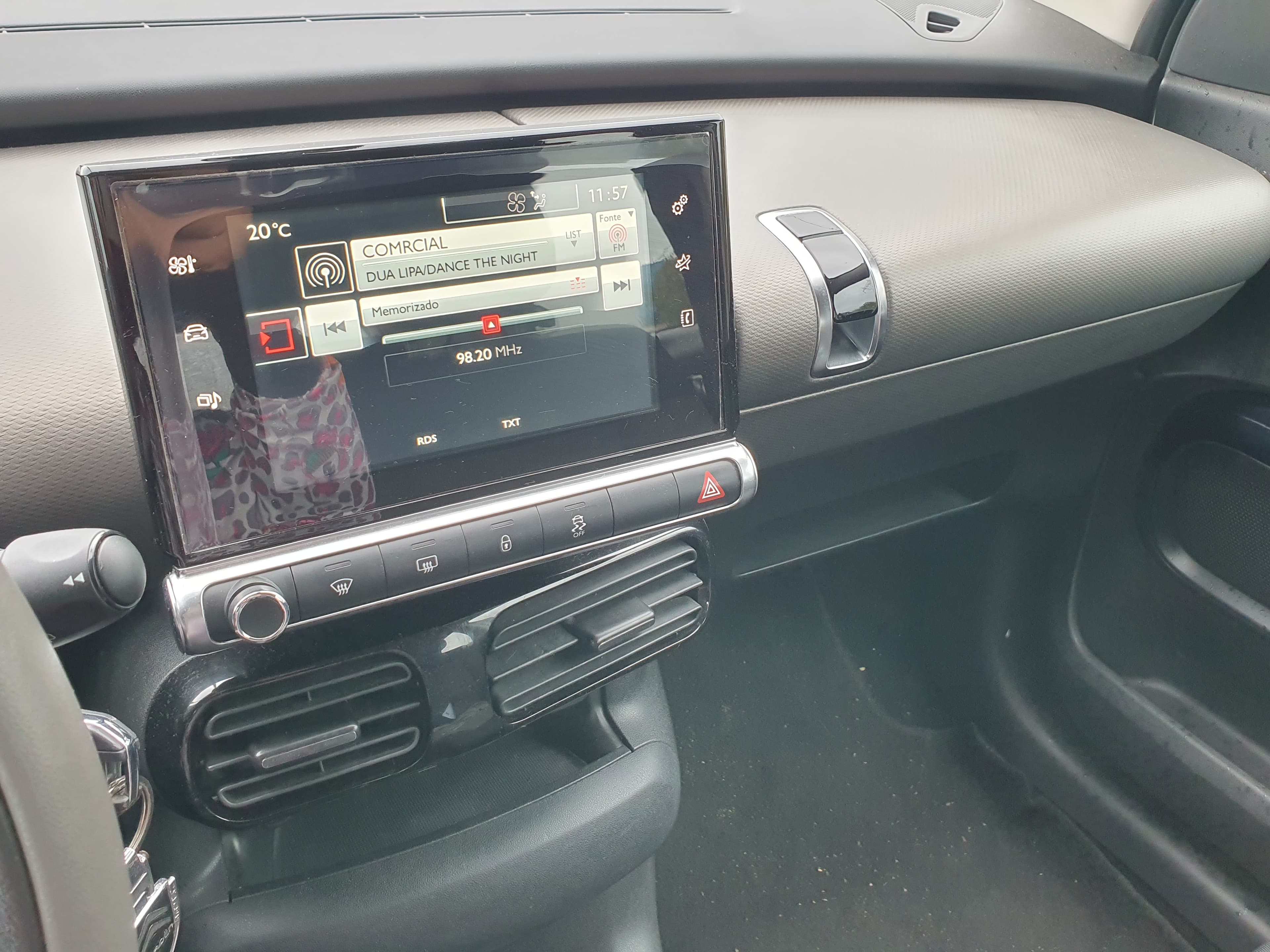 Citroën C4 Cactus · Ano 2015 — imagen 34