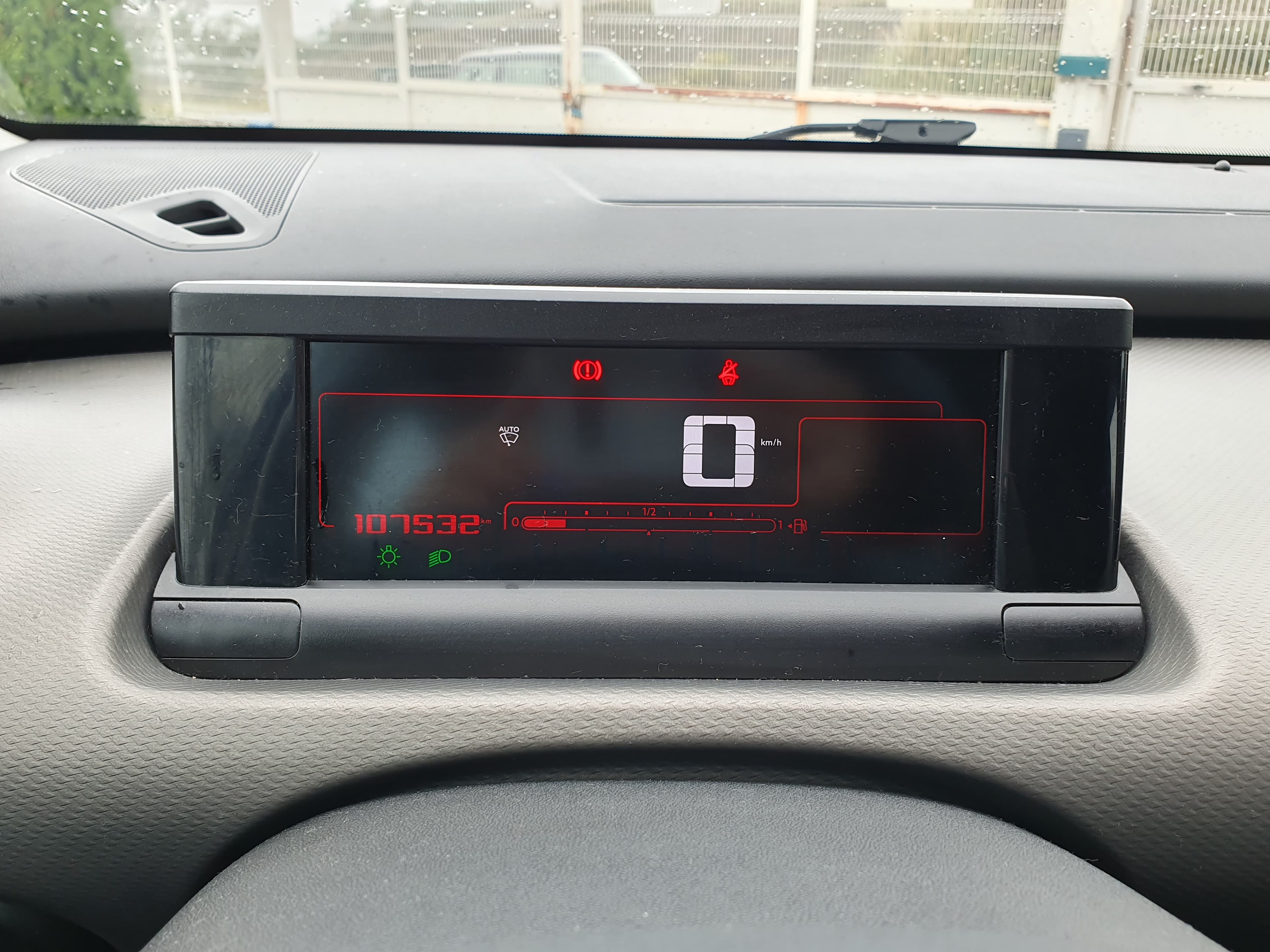 Citroën C4 Cactus · Ano 2015 — imagen 35