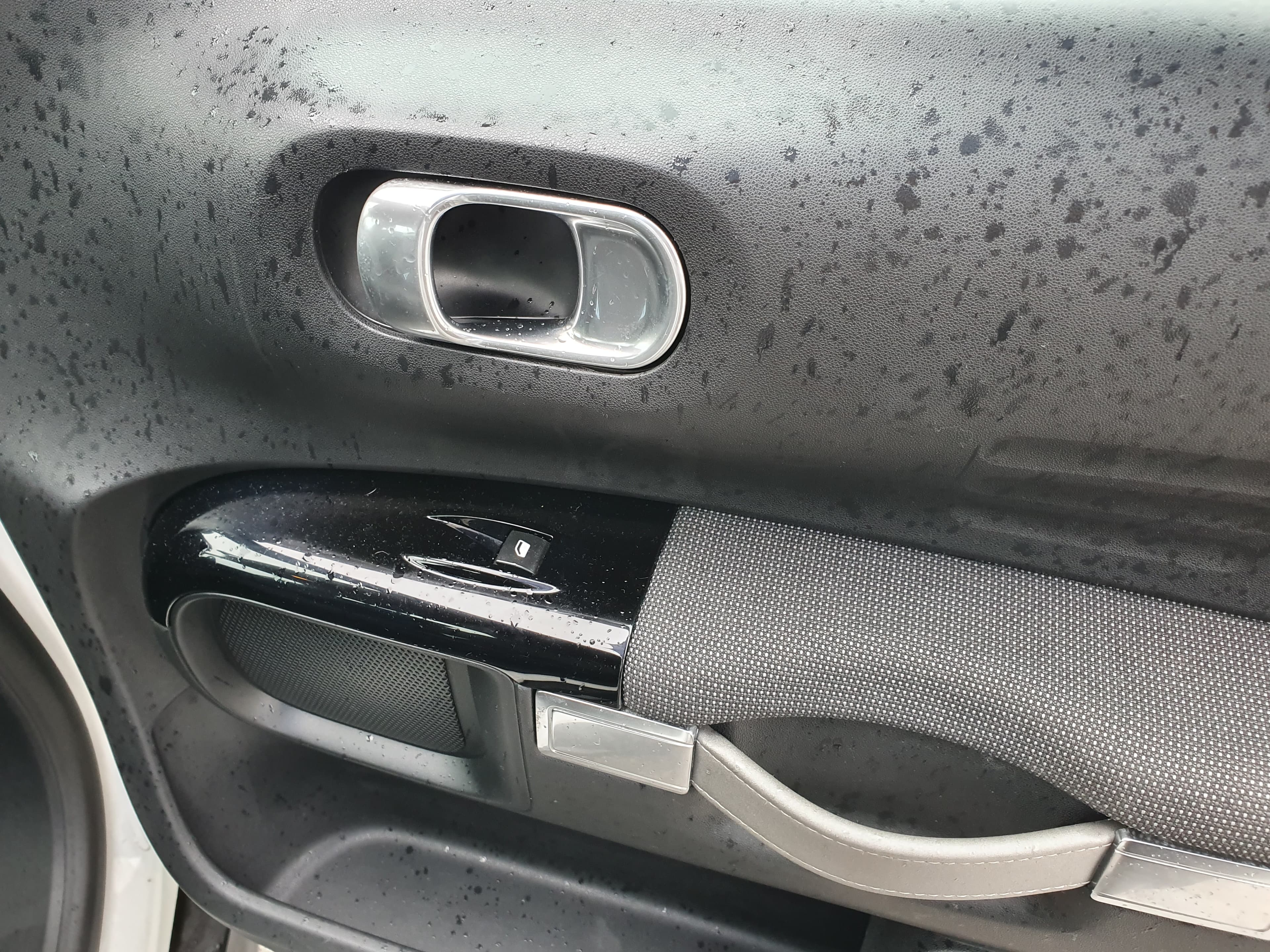 Citroën C4 Cactus · Ano 2015 — imagen 20