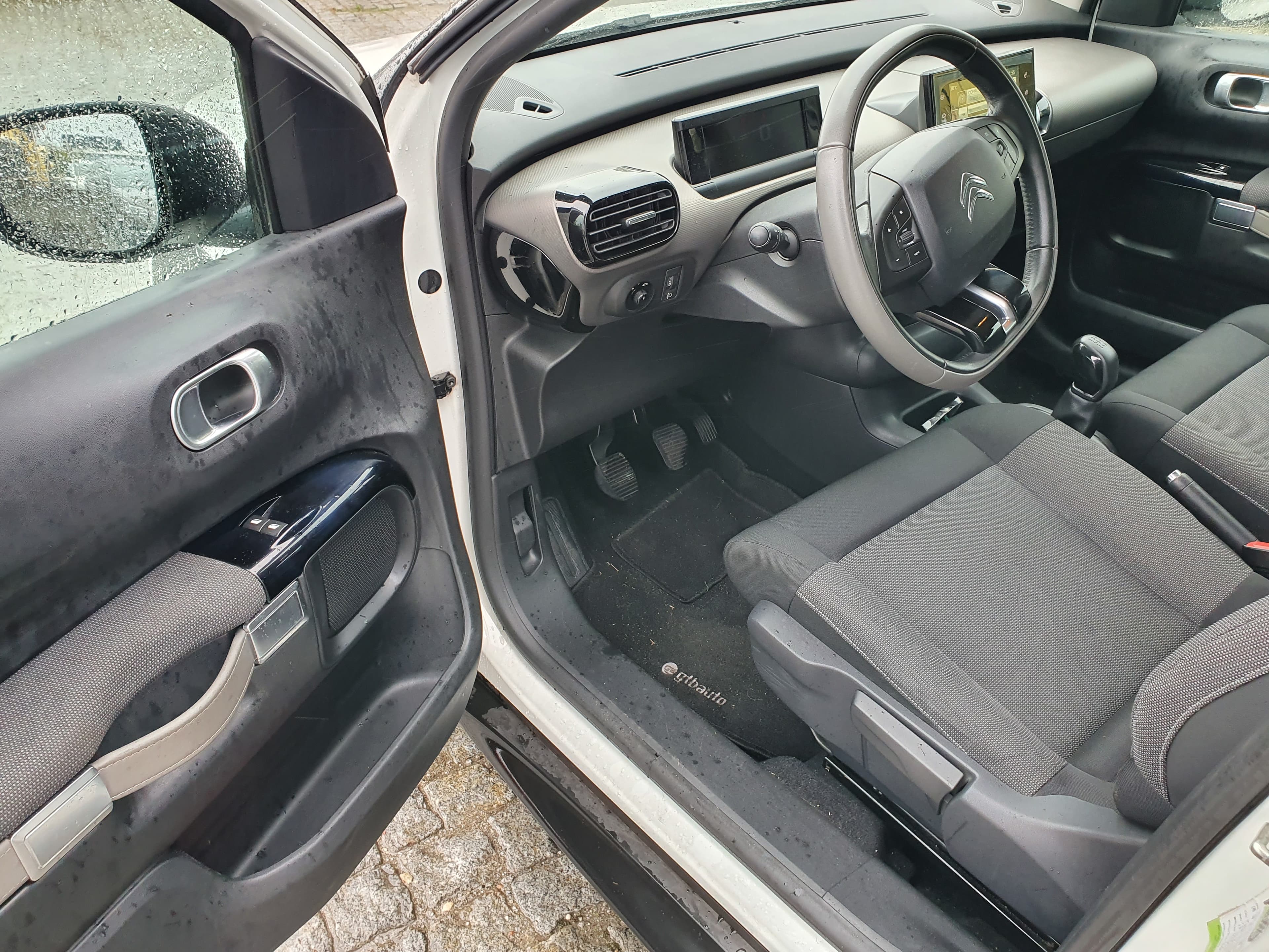 Citroën C4 Cactus · Ano 2015 — imagen 24