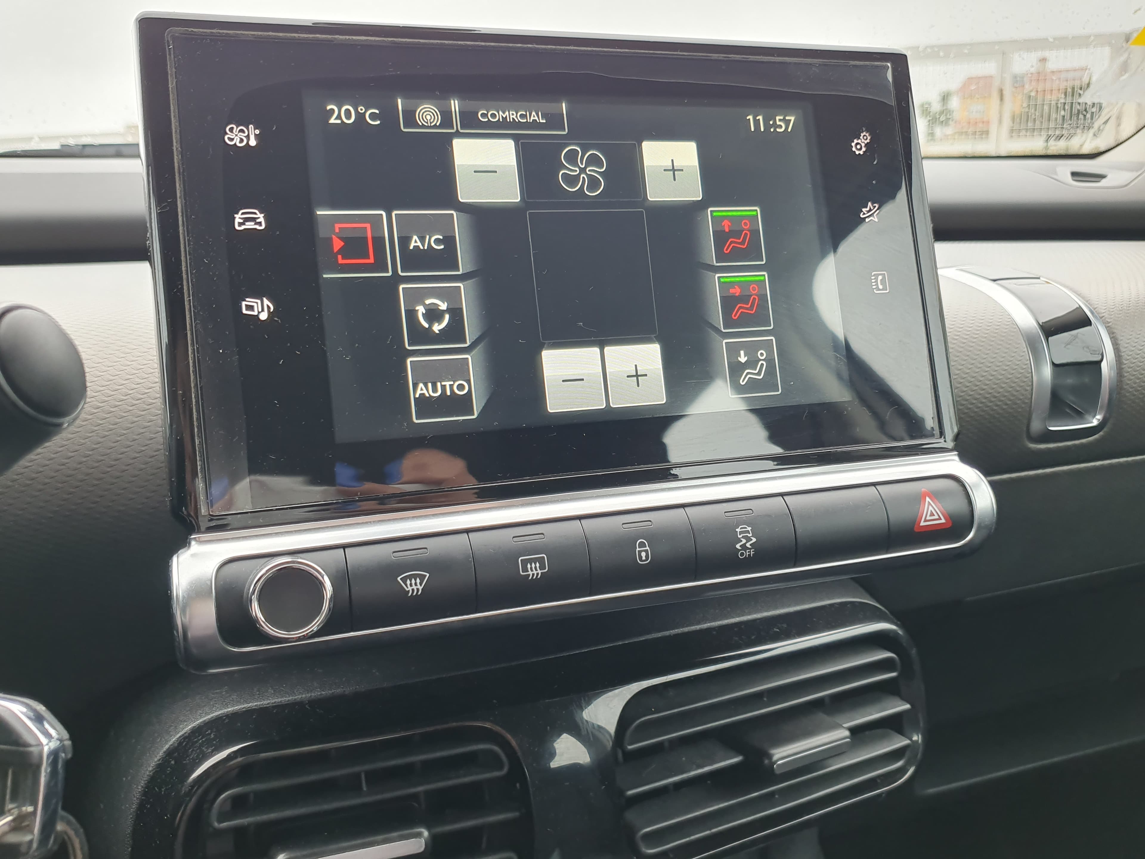 Citroën C4 Cactus · Ano 2015 — imagen 31