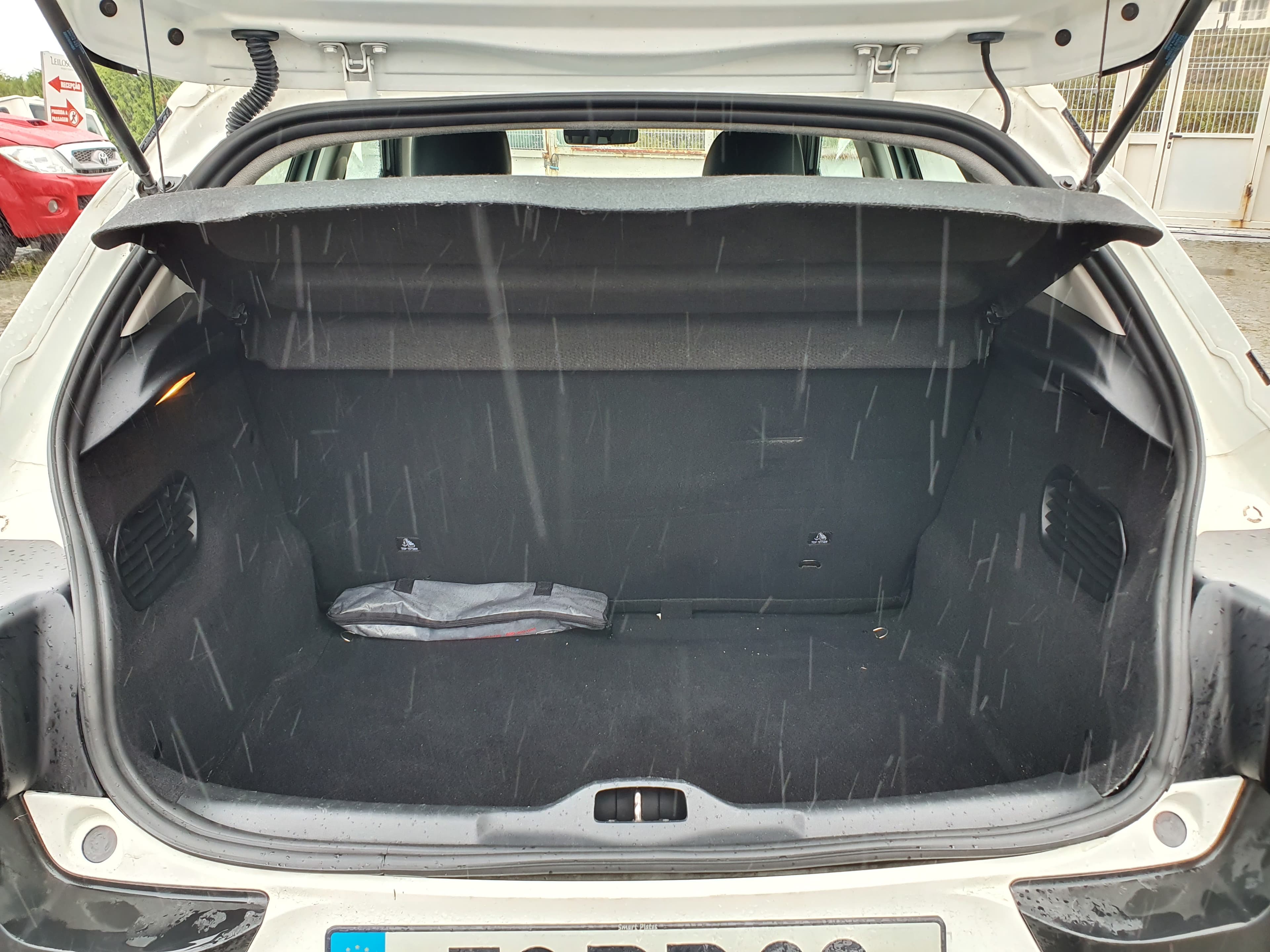 Citroën C4 Cactus · Ano 2015 — imagen 8