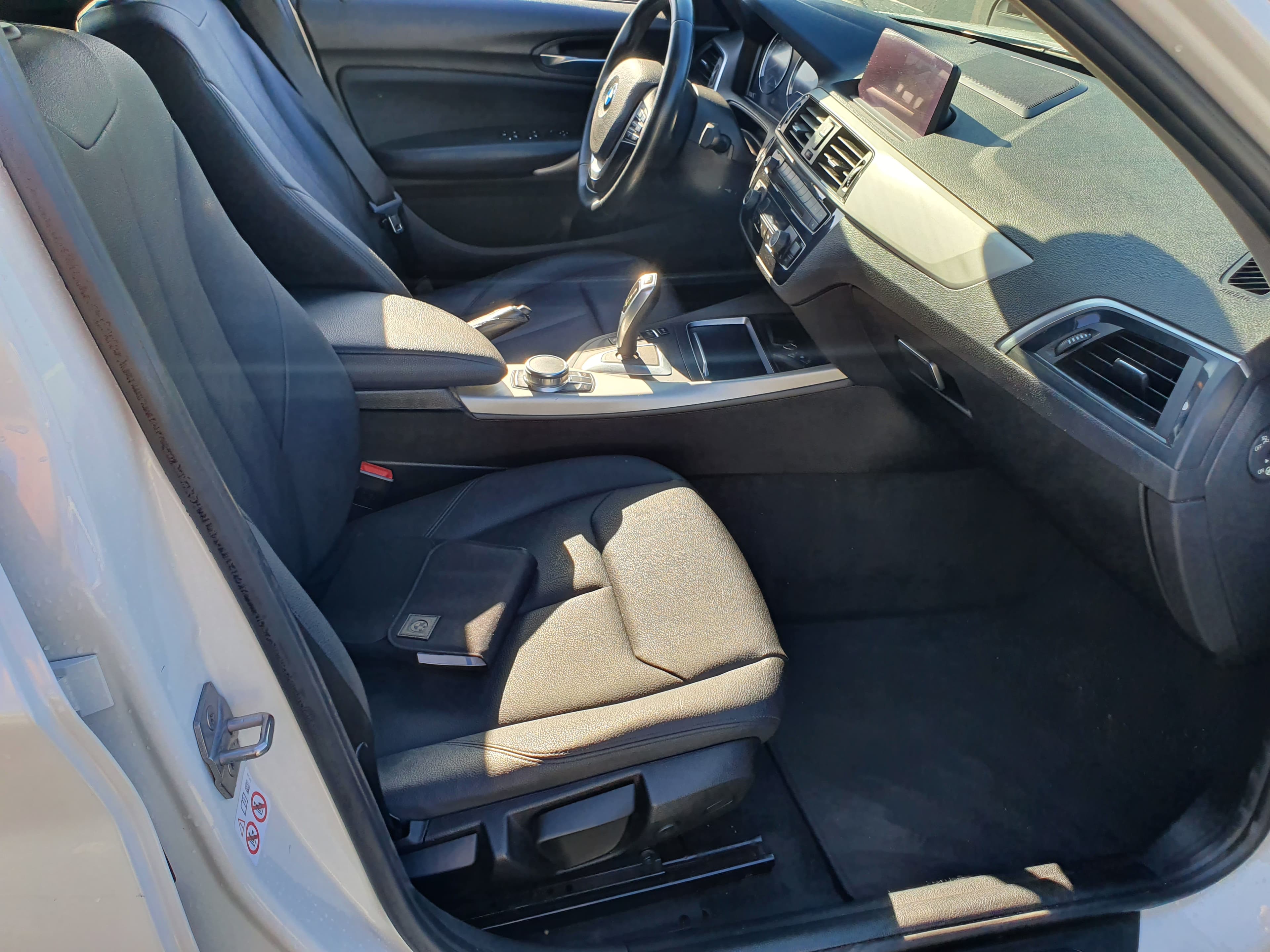 BMW 116 D · Ano 2017 — image 26