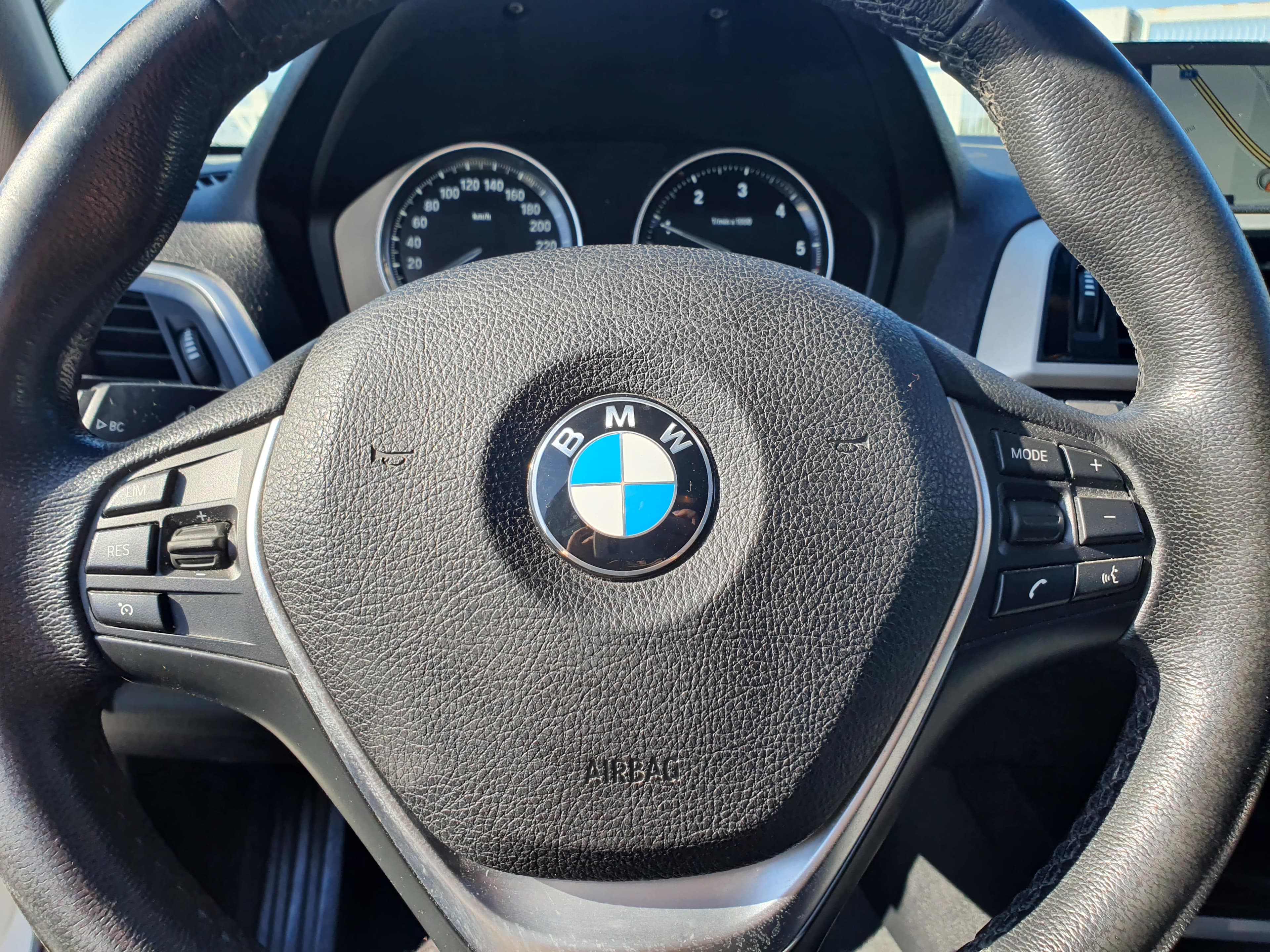 BMW 116 D · Ano 2017 — image 45