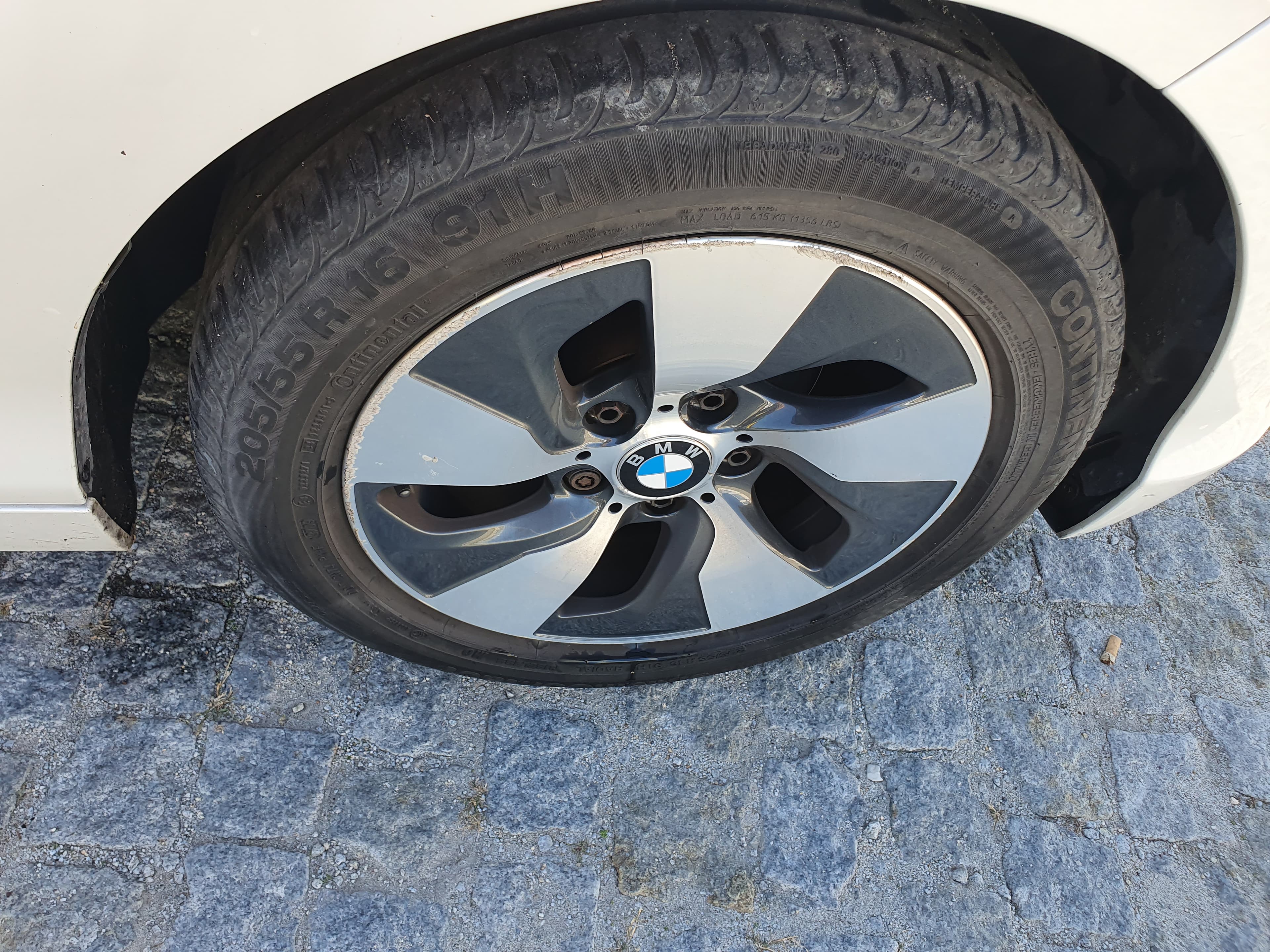 BMW 116 D · Ano 2017 — image 20