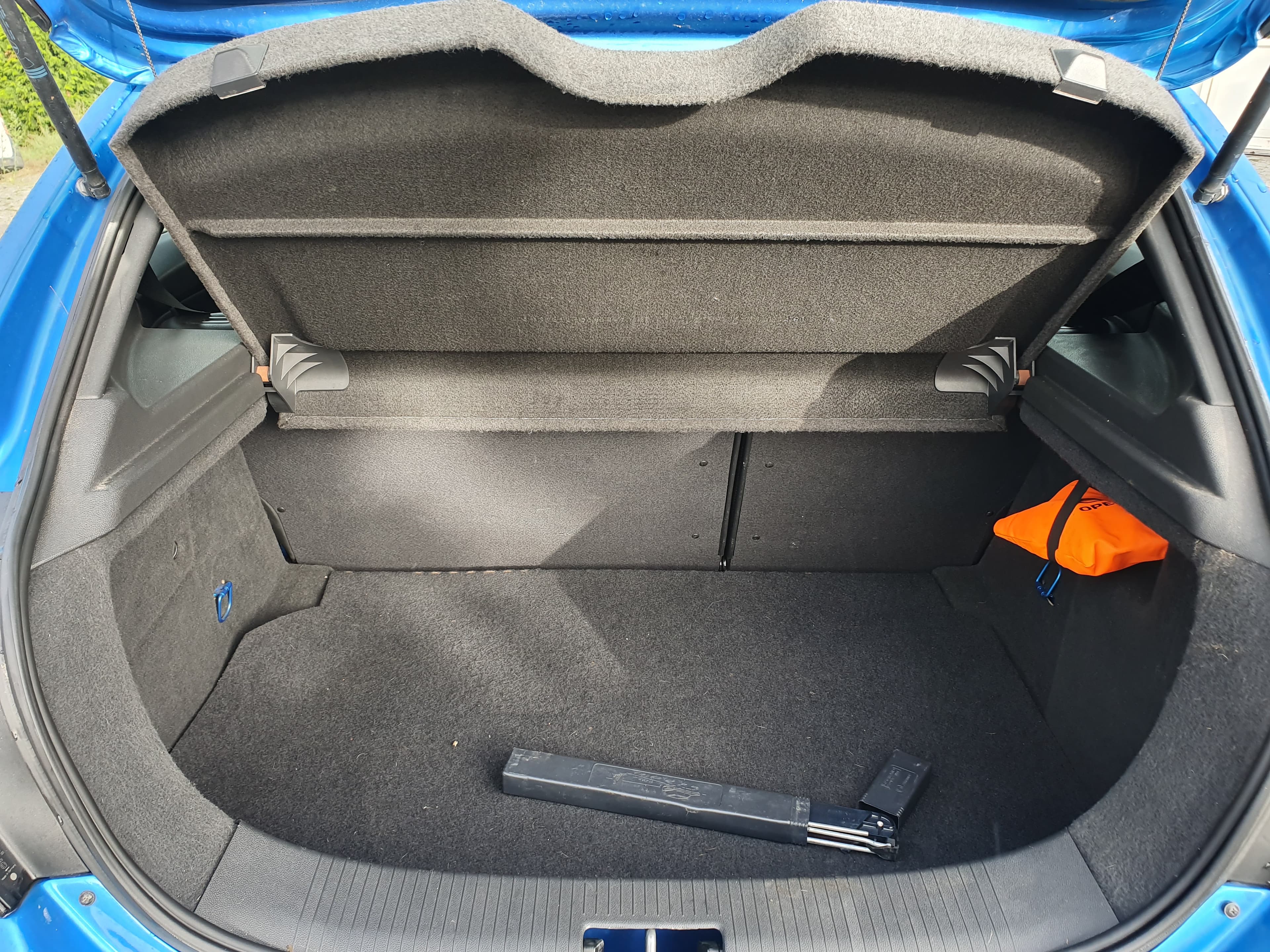 Opel Astra · Ano 2010 — imagen 8
