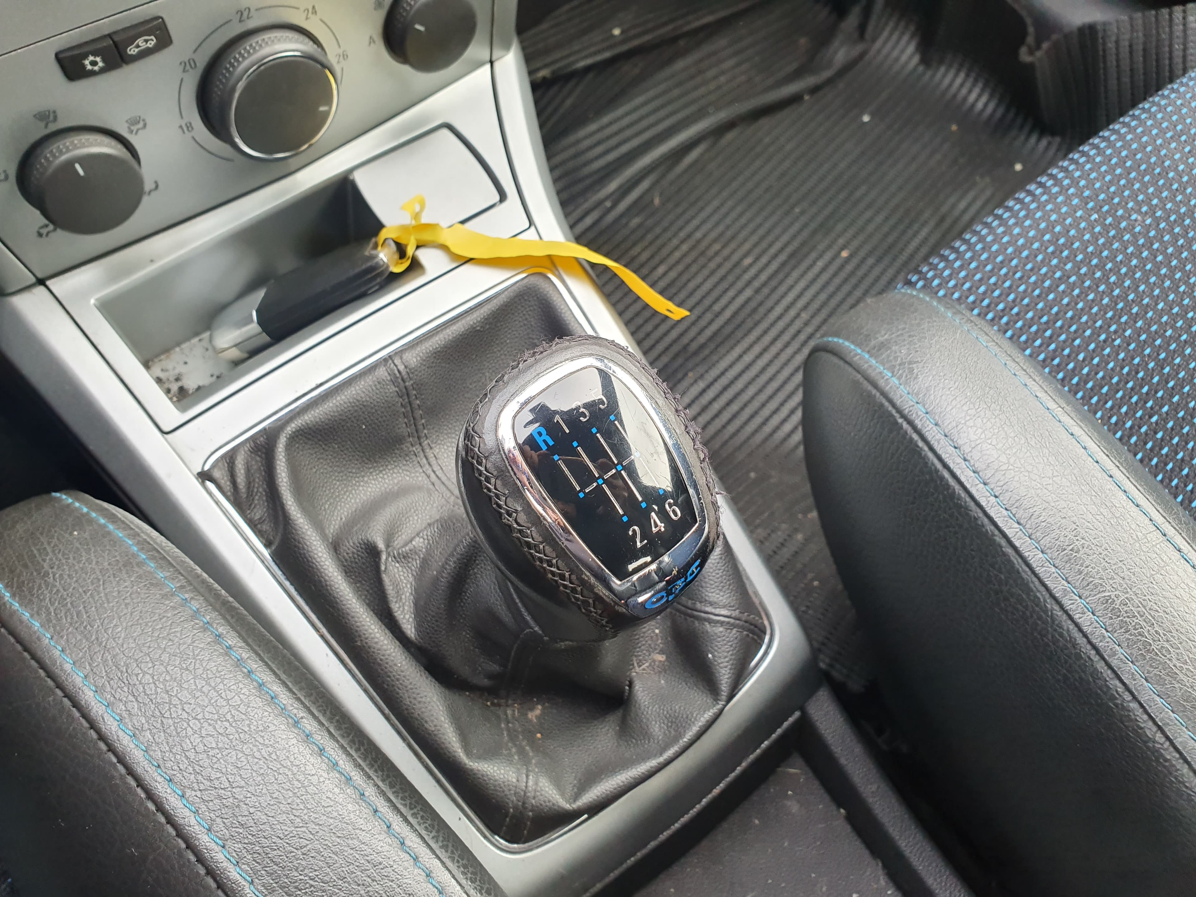 Opel Astra · Ano 2010 — imagen 38
