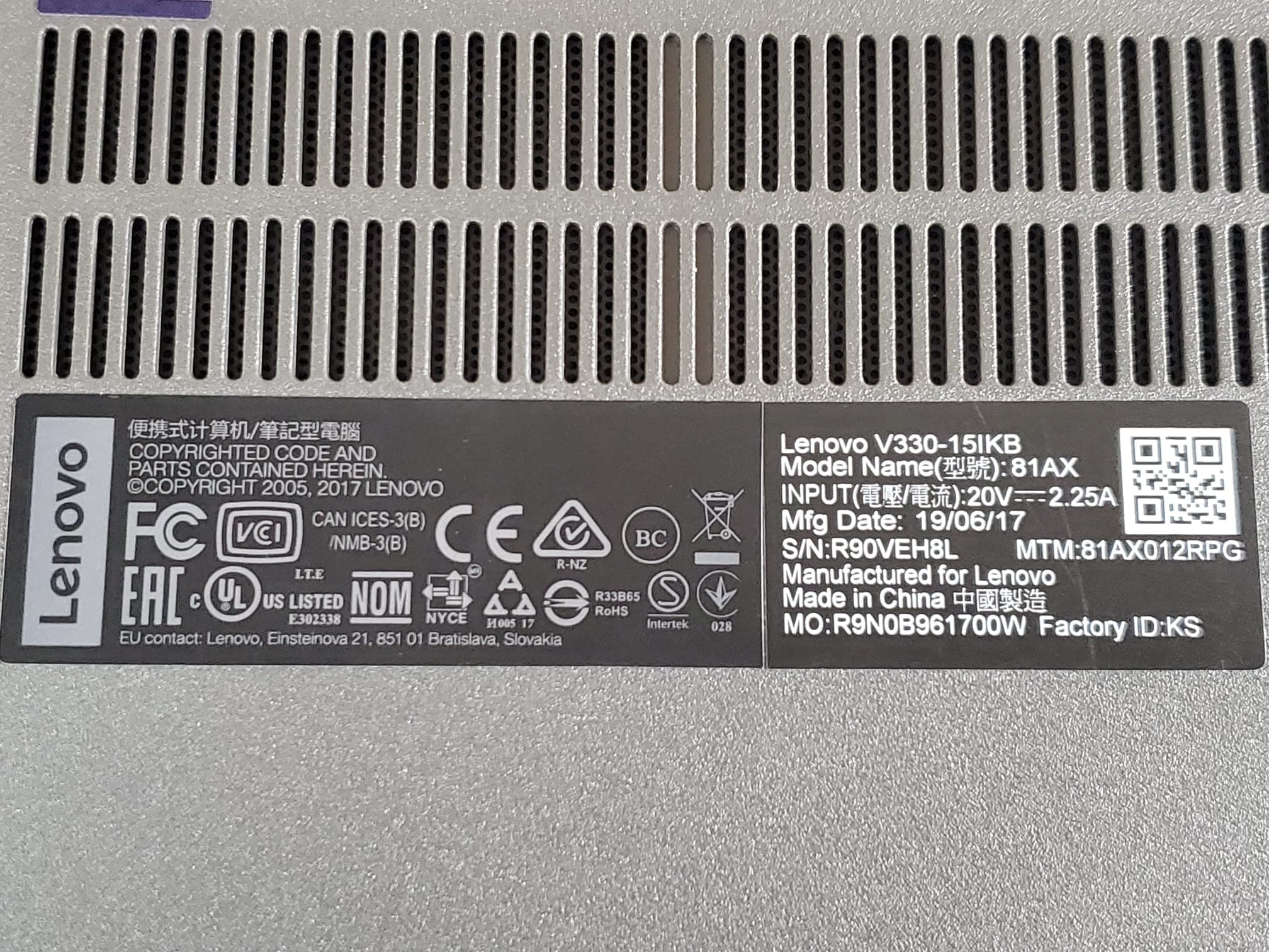 Portátil Lenovo V330 — imagen 16