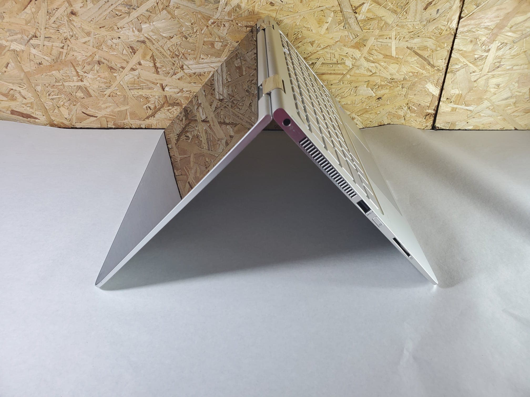 Portátil HP Spectre X360 — imagen 4