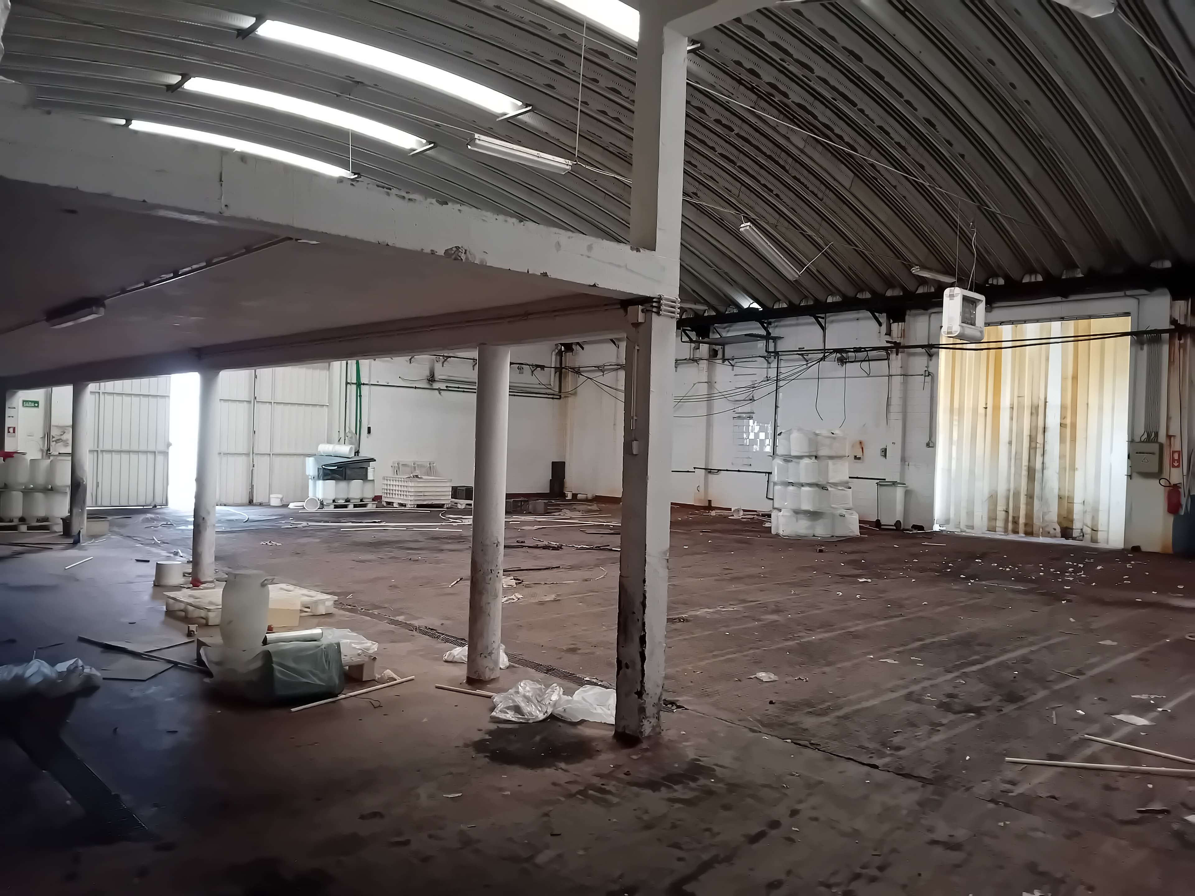 Armazém Industrial · Santarém — imagen 41