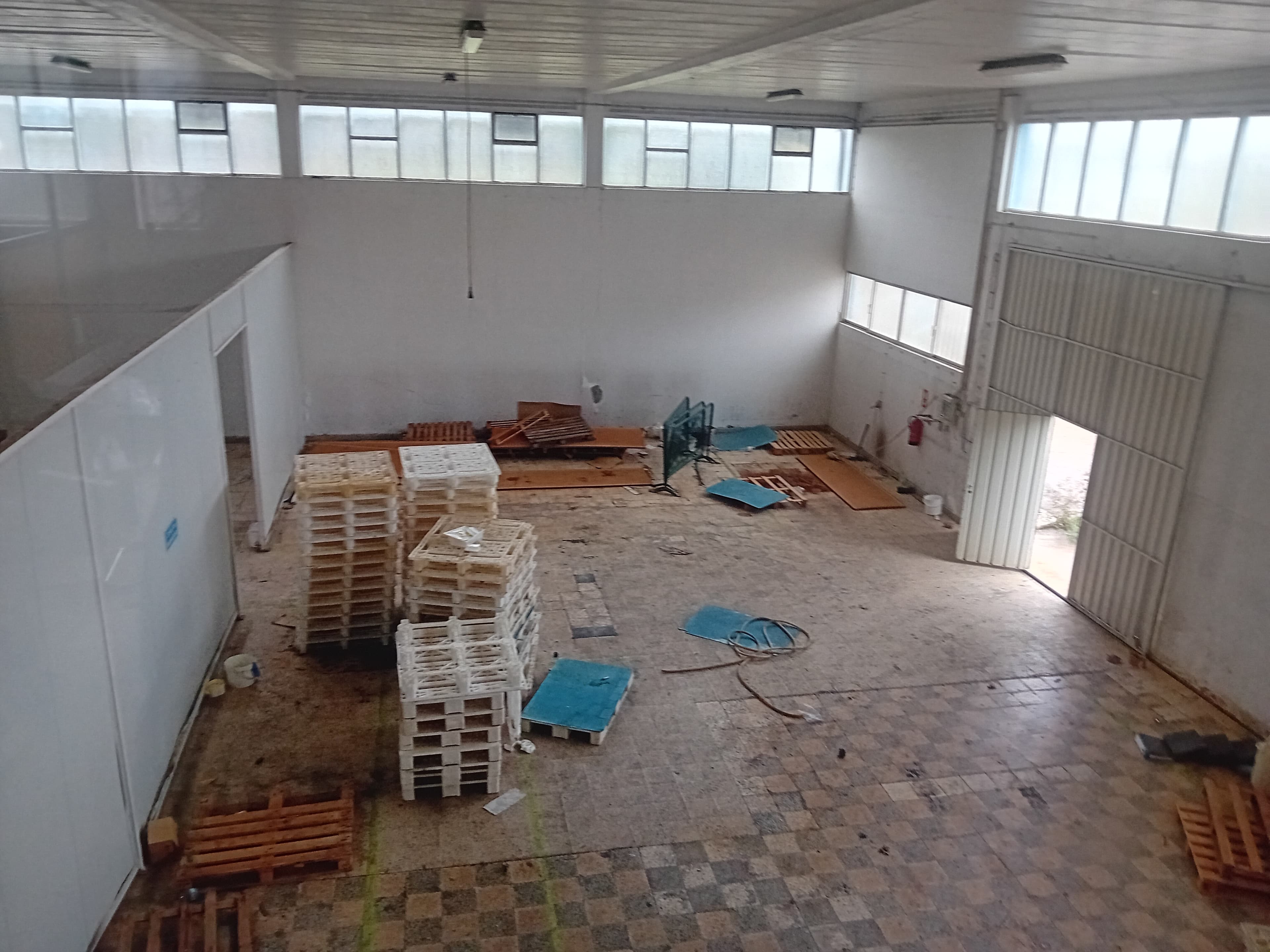Armazém Industrial · Santarém — imagen 26