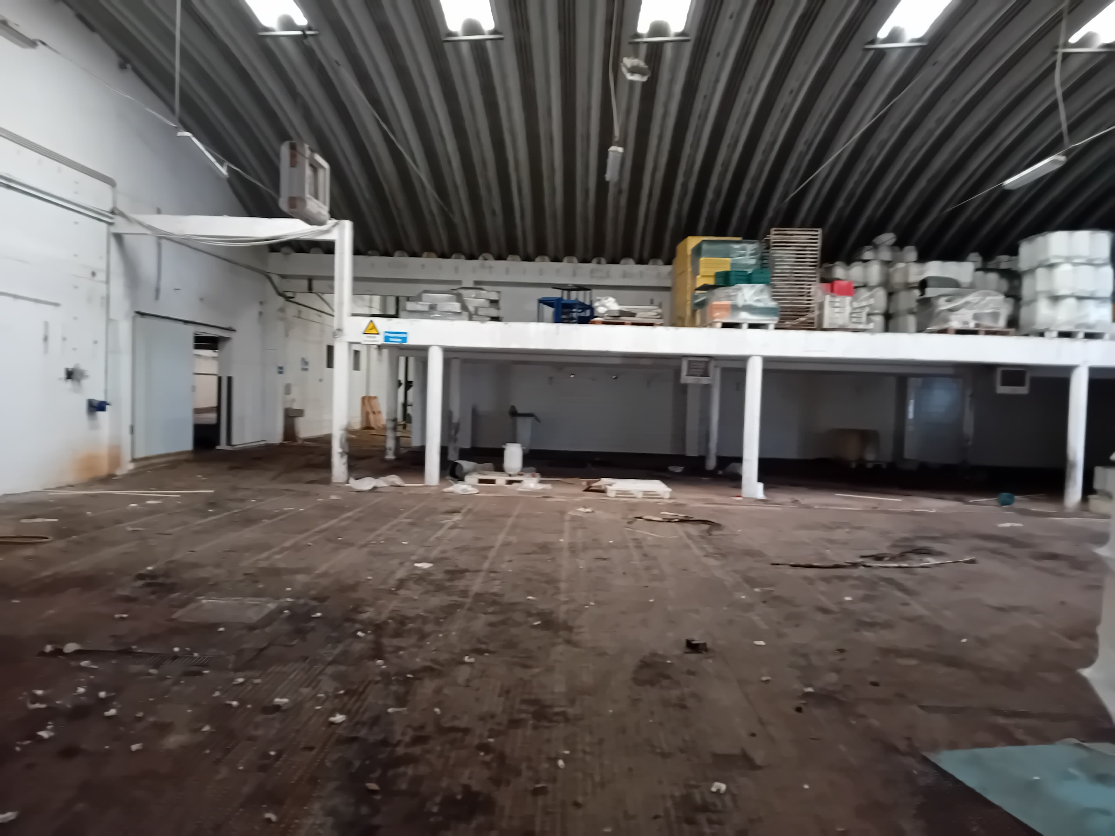 Armazém Industrial · Santarém — imagen 39