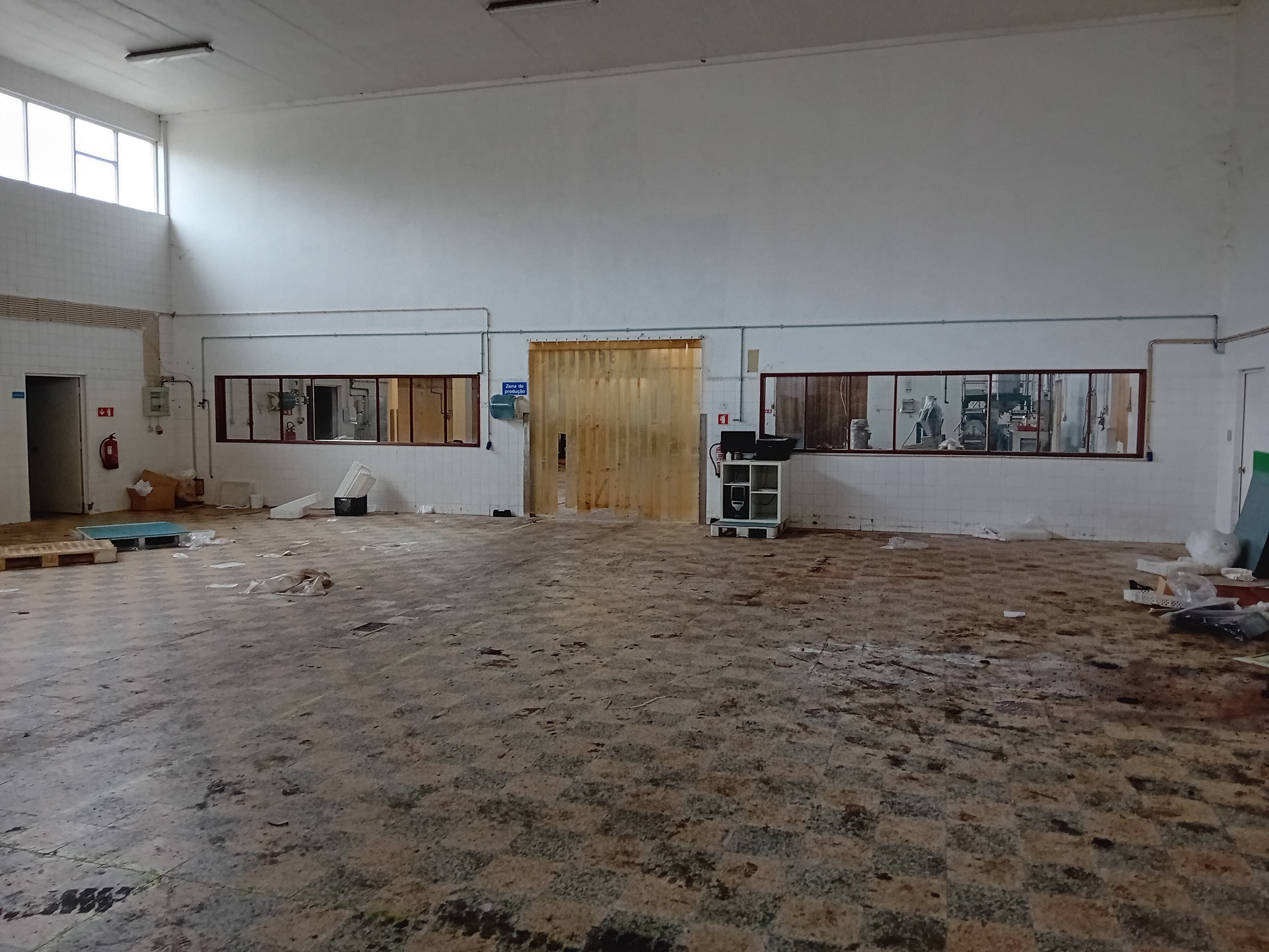 Armazém Industrial · Santarém — imagen 31