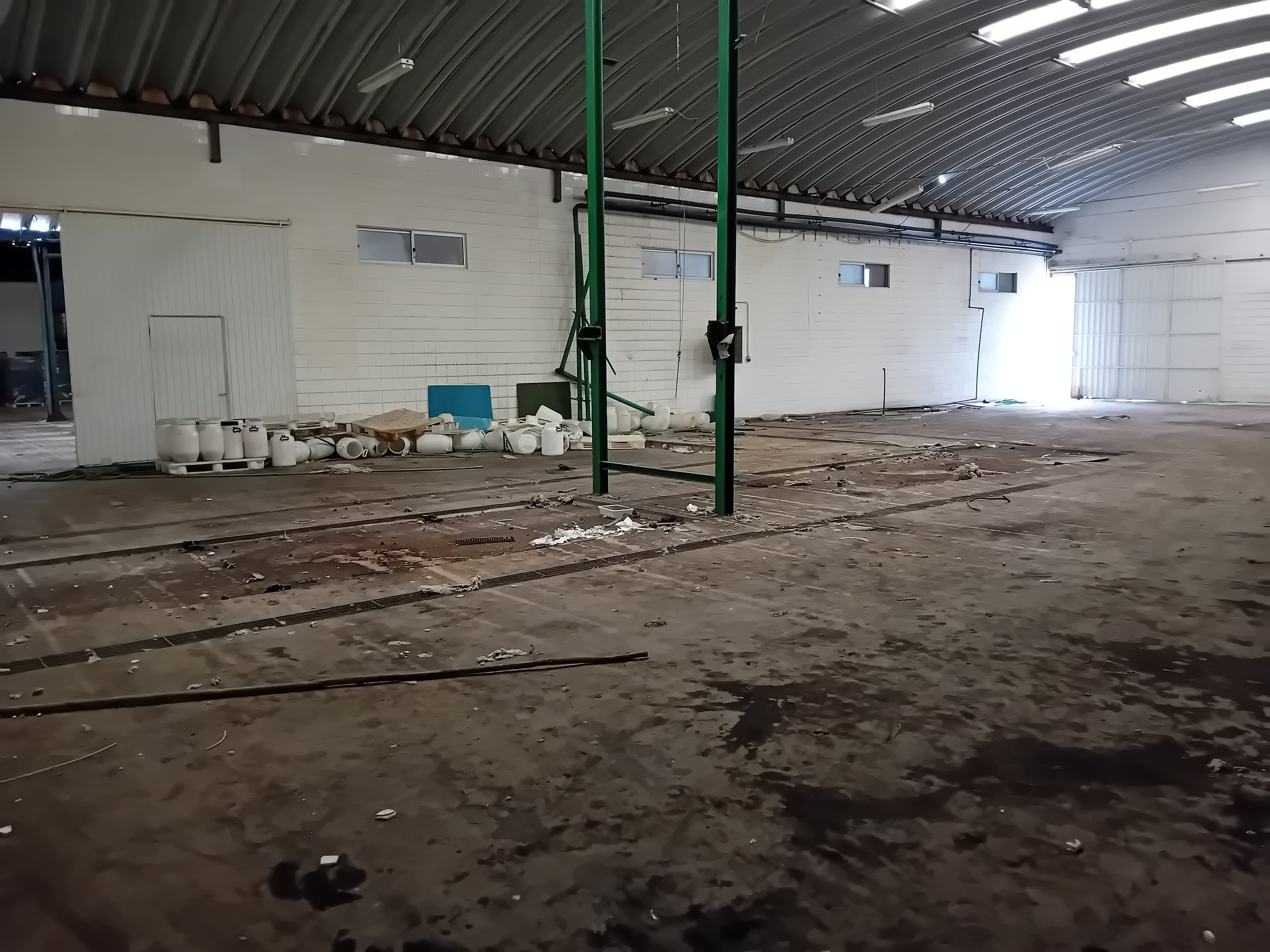 Armazém Industrial · Santarém — imagen 44