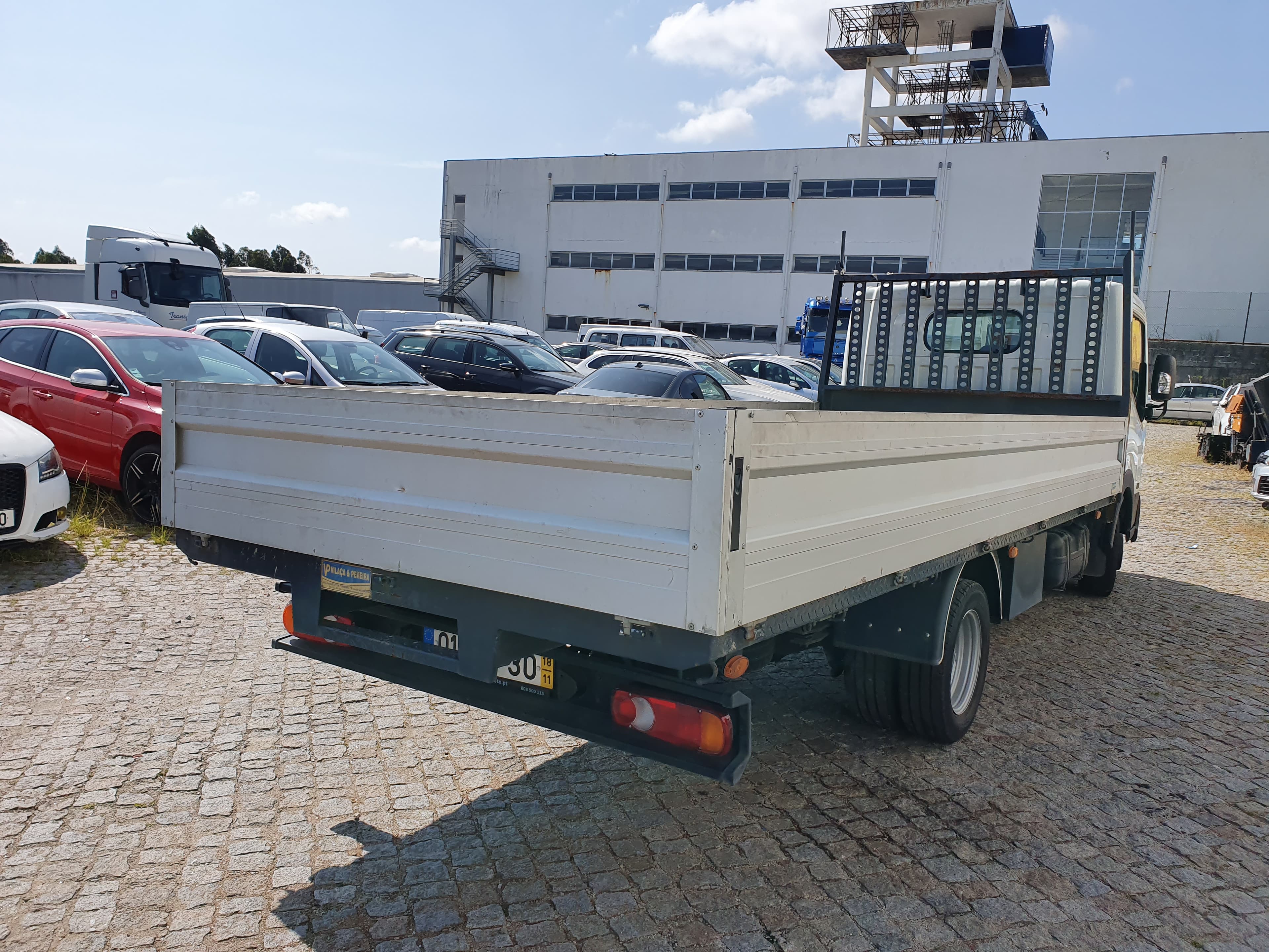 Nissan NT400 — imagen 6