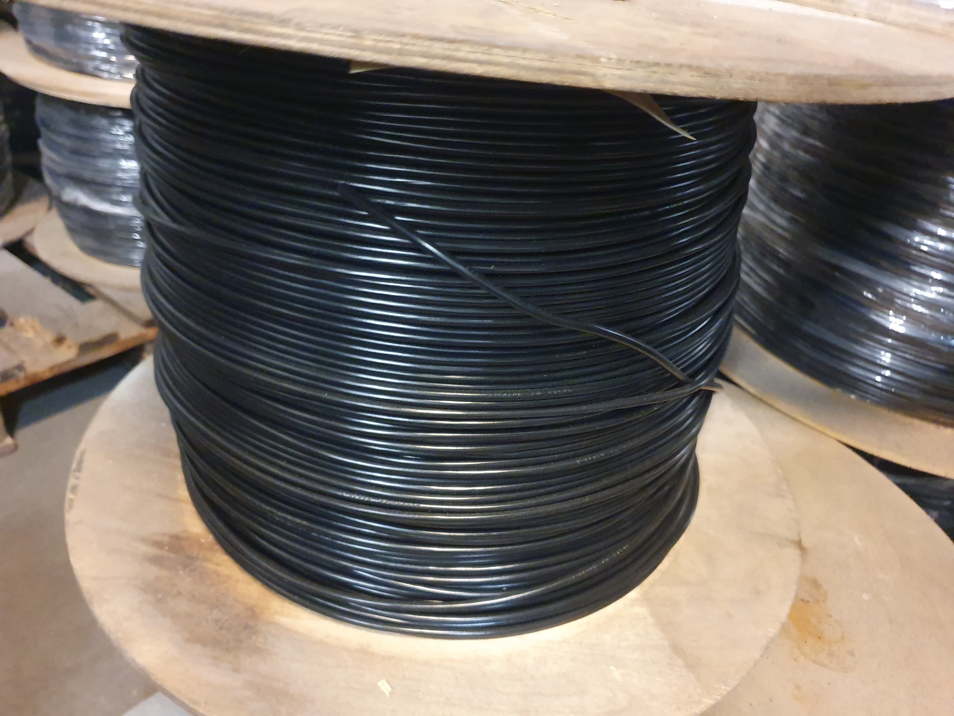 Cables — imagen 4