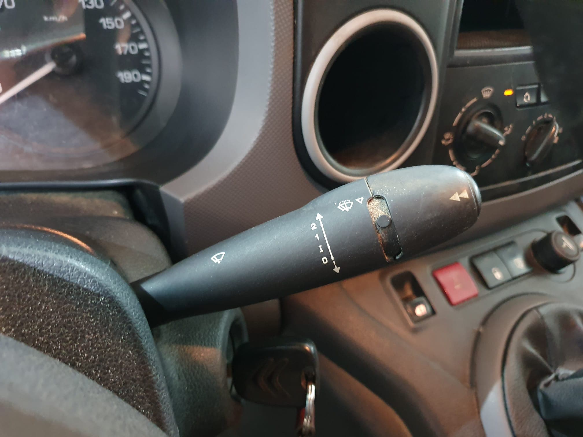 Citroën Berlingo · Ano 2013 — imagen 24