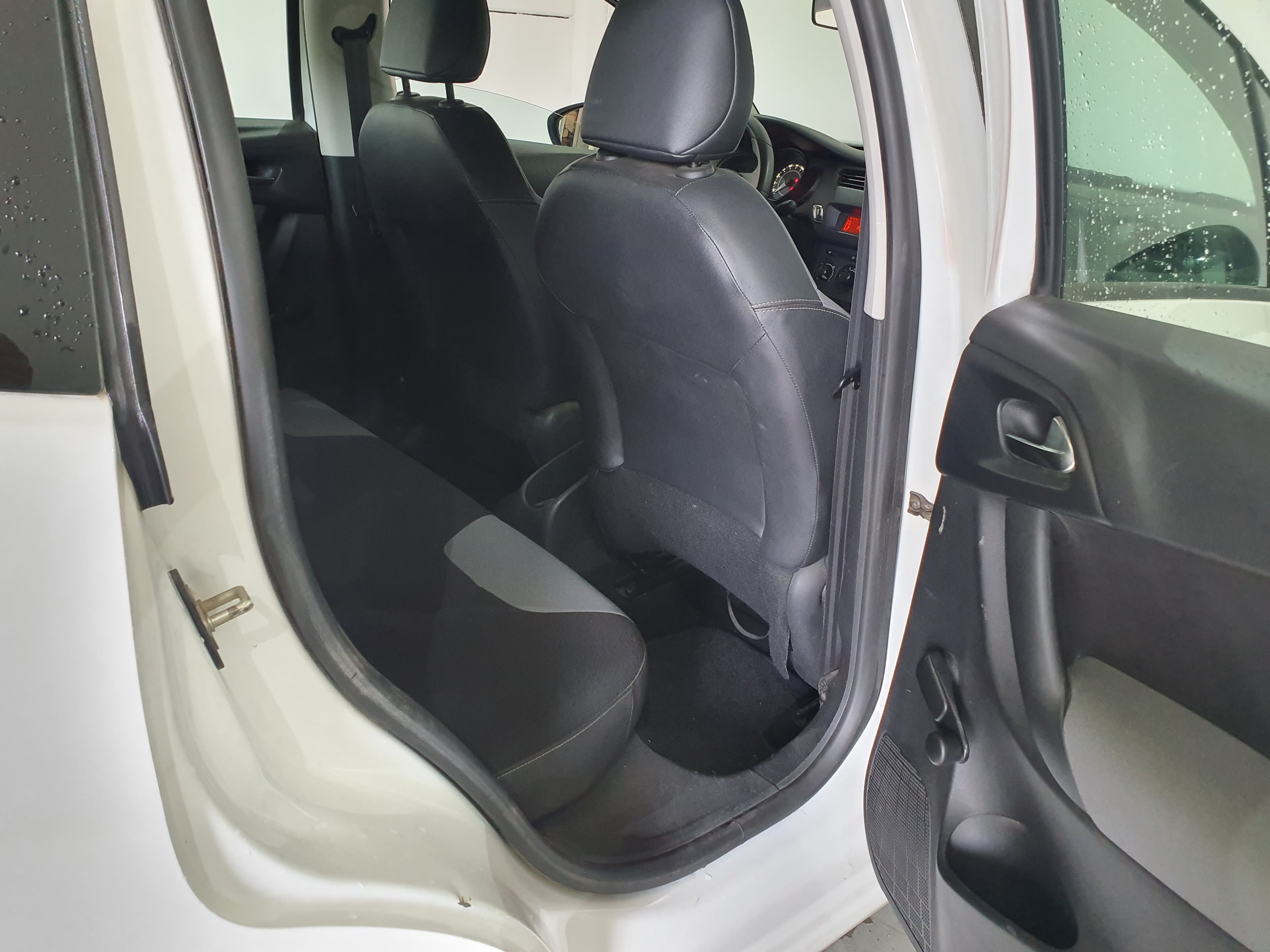 Citroën C3 · Ano 2013 — imagen 21