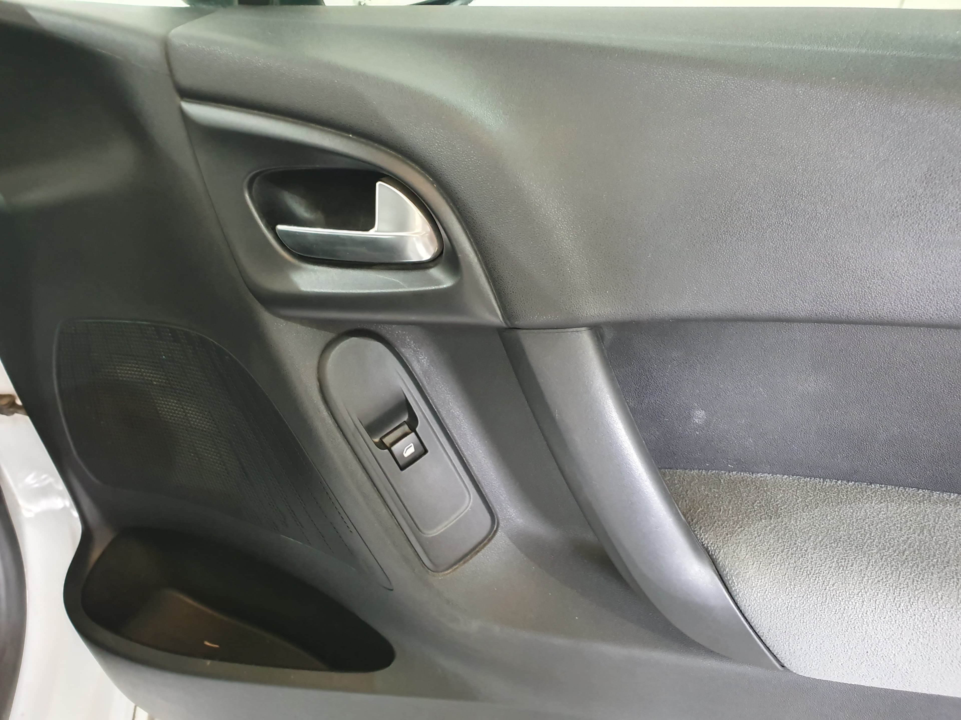 Citroën C3 · Ano 2013 — imagen 20