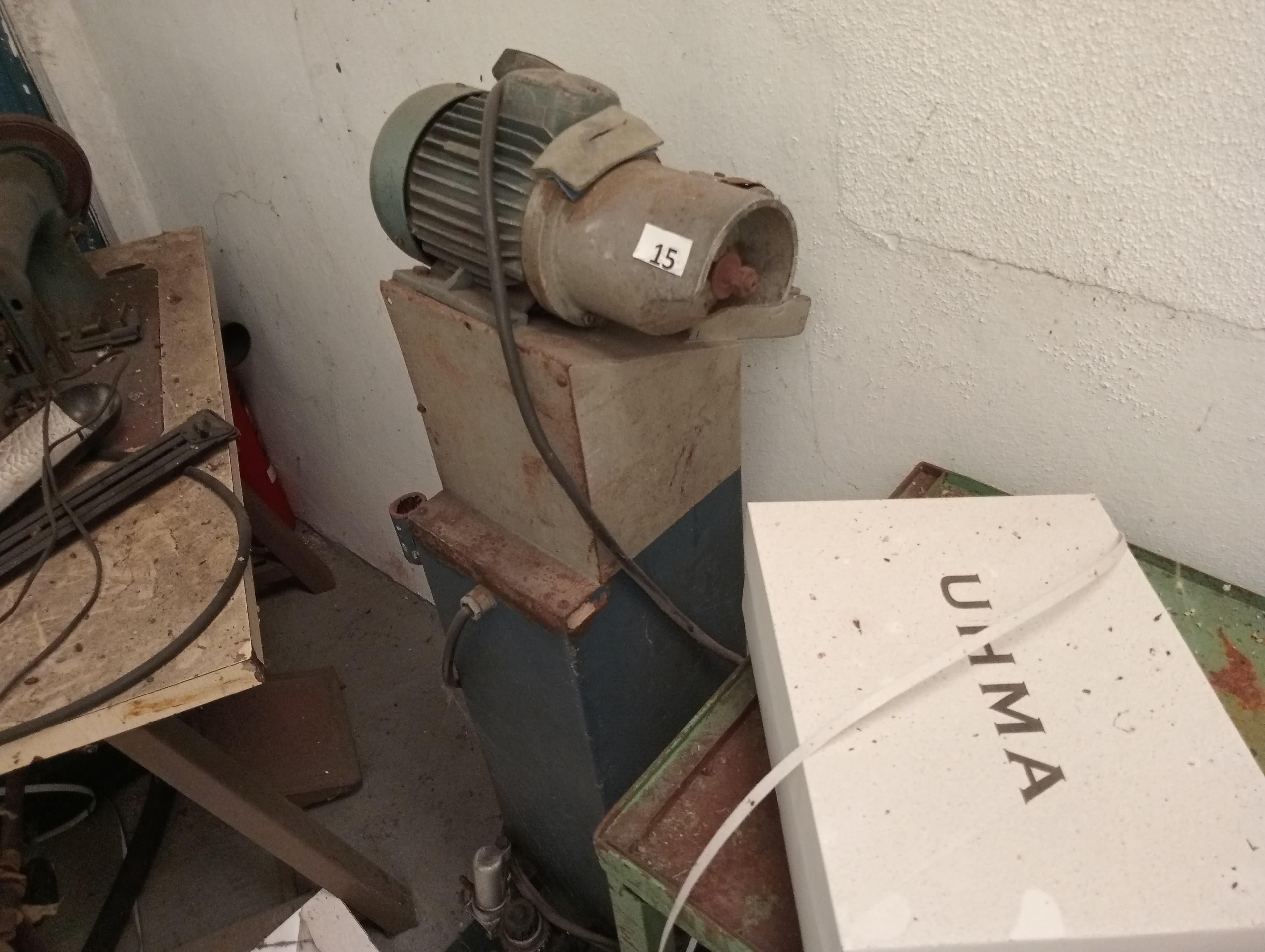 Forno + Máquina de costura + Máquina de rentilhar palmilhas + Máquina de cintar caixas — image 11