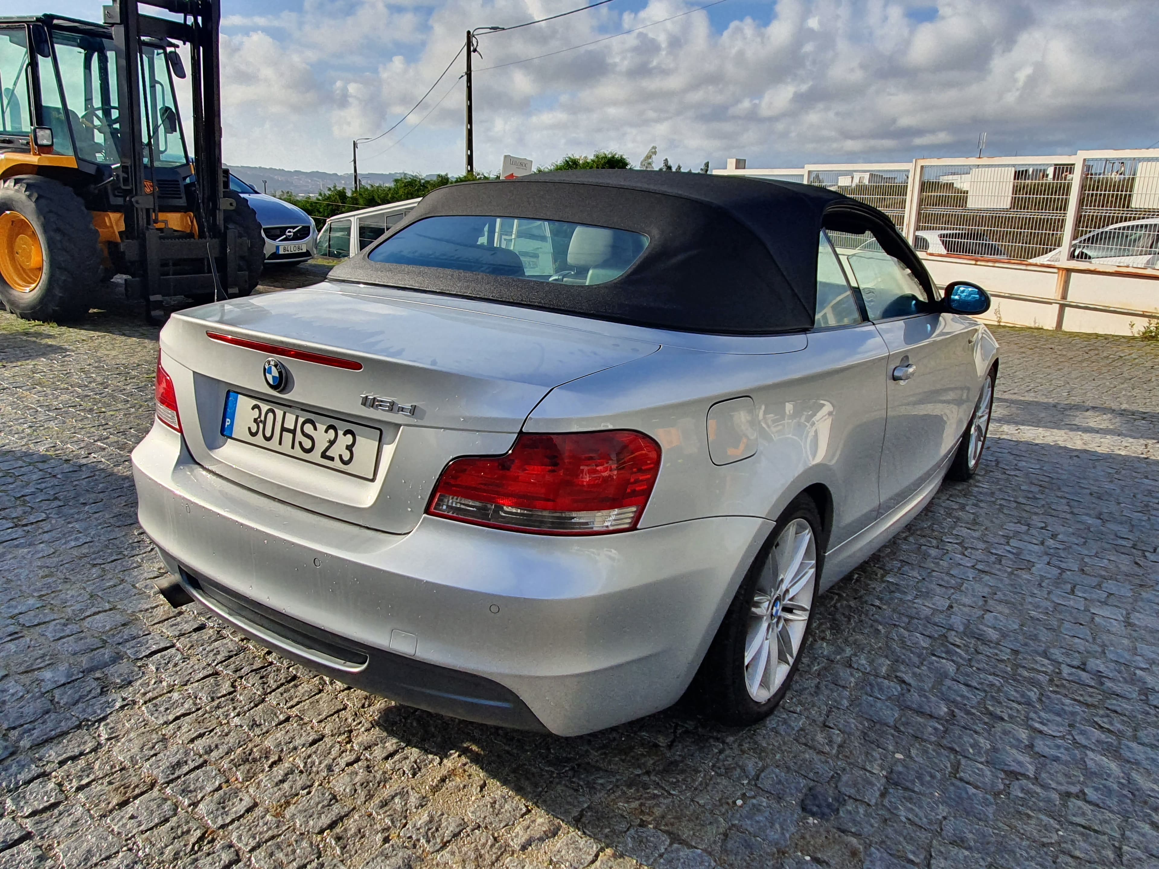 BMW 118 D Cabrio · Ano 2009 — imagen 4