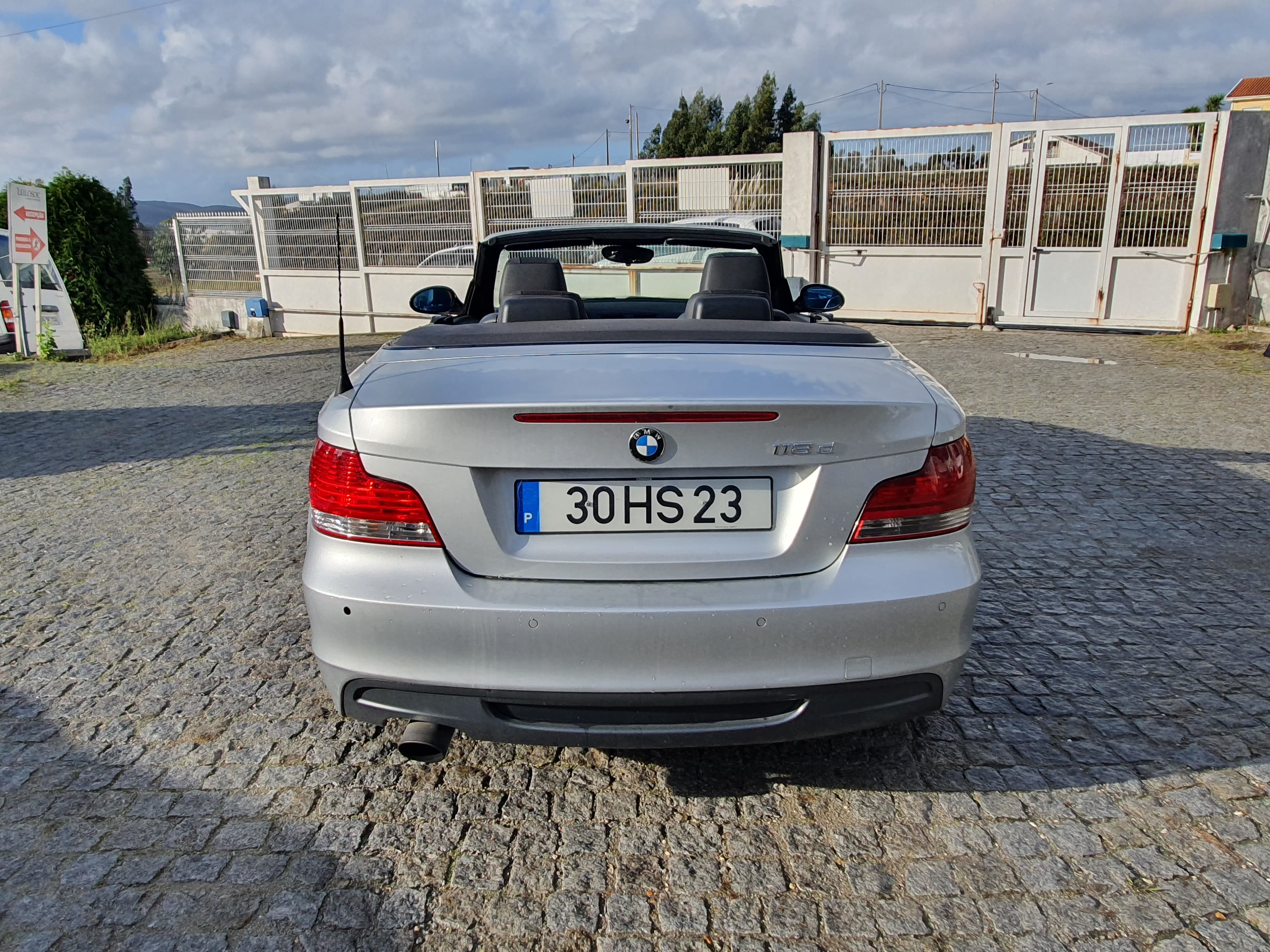 BMW 118 D Cabrio · Ano 2009 — imagen 12