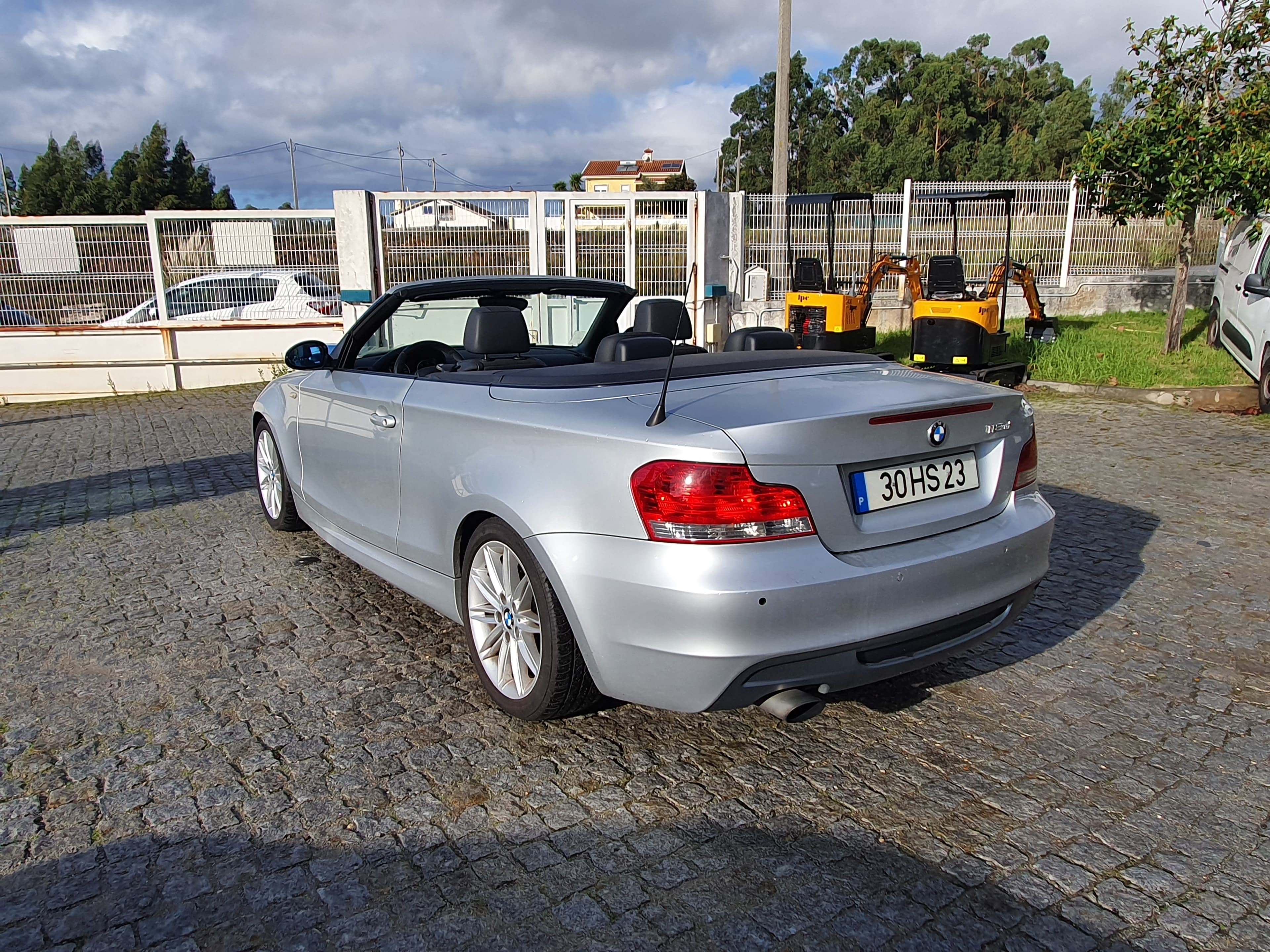 BMW 118 D Cabrio · Ano 2009 — imagen 11