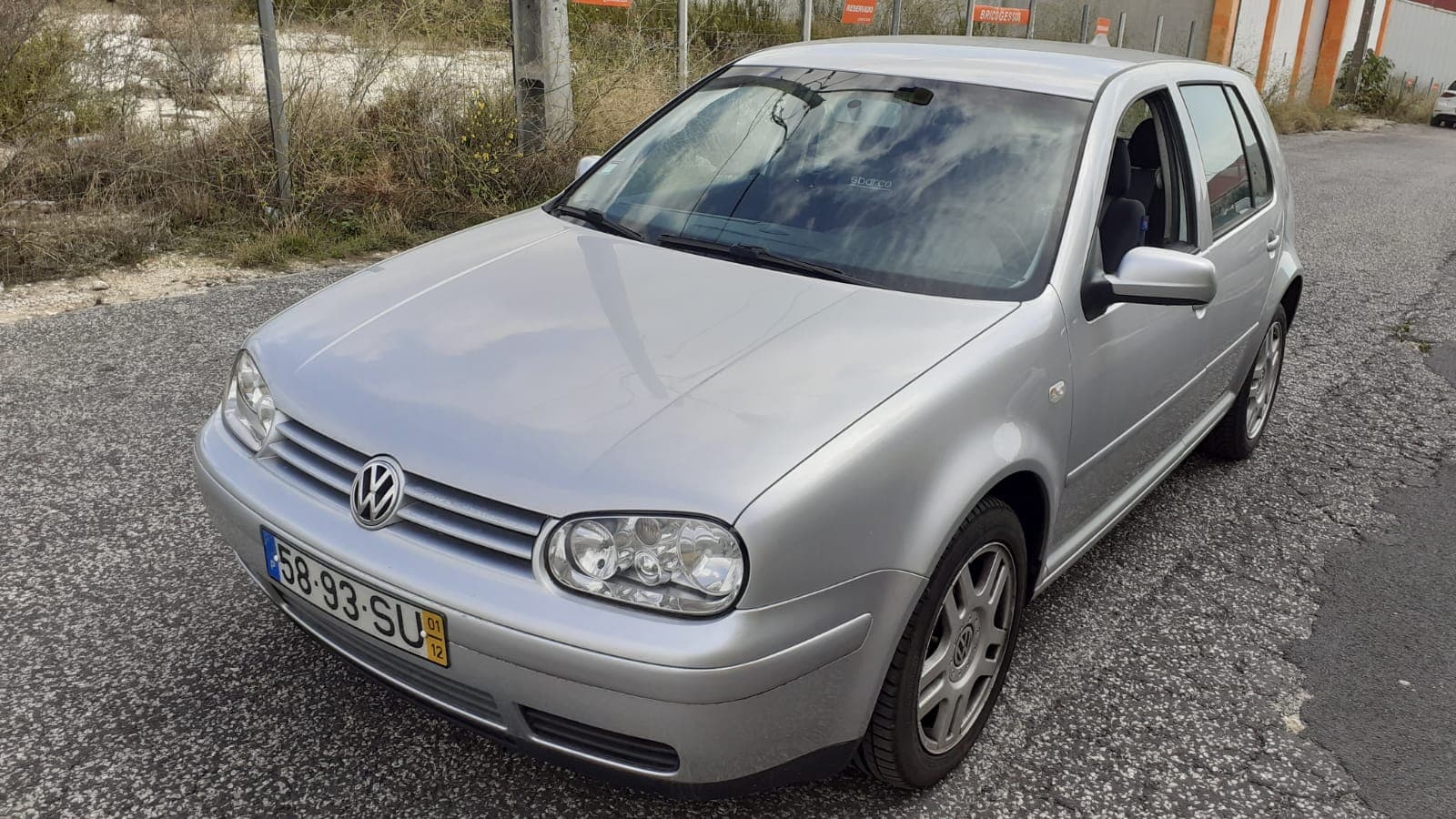 Volkswagen Golf · Ano 2001 — imagen 1