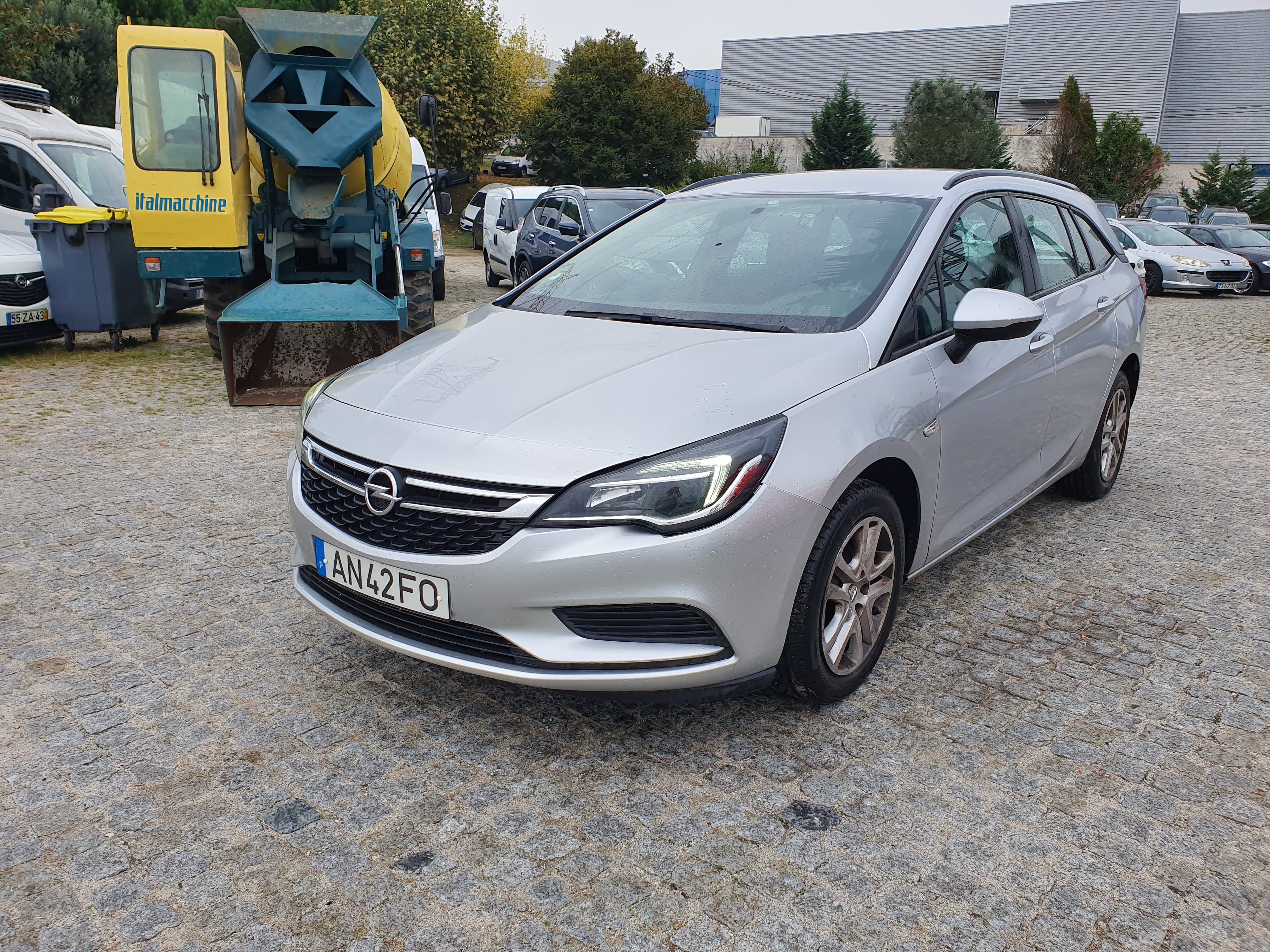 Opel Astra · Ano 2016 — imagen 2