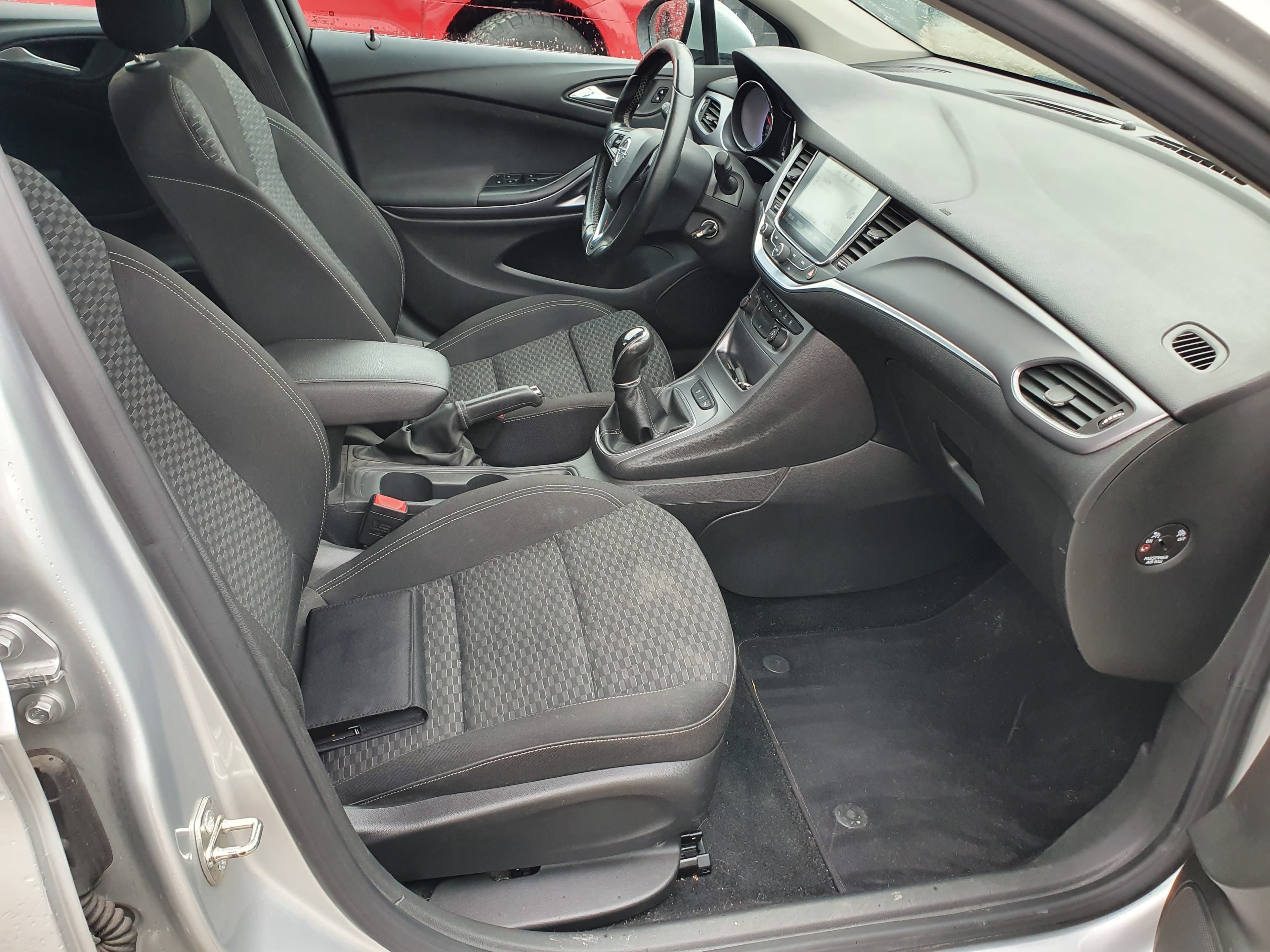 Opel Astra · Ano 2016 — imagen 25