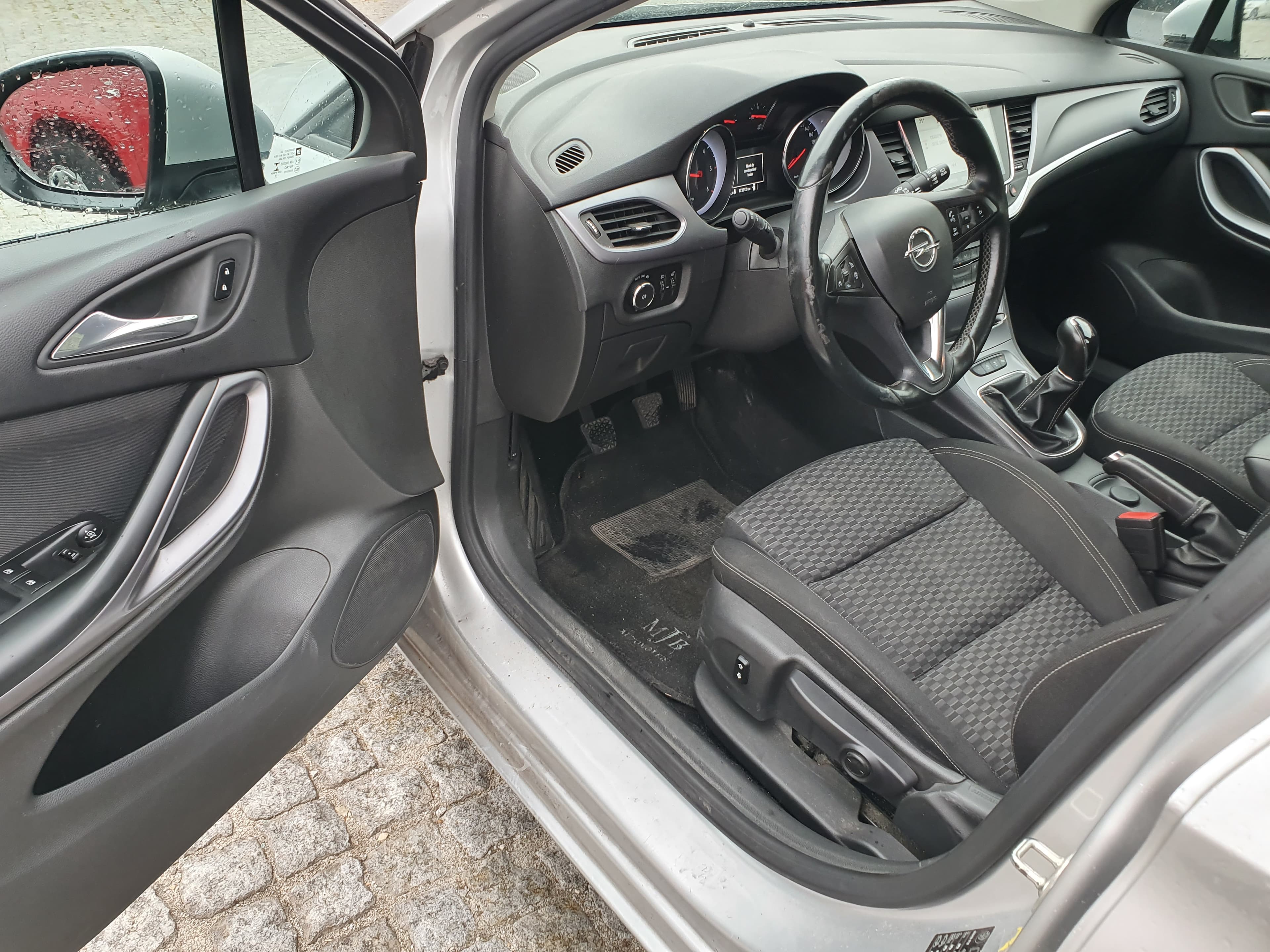 Opel Astra · Ano 2016 — imagen 28