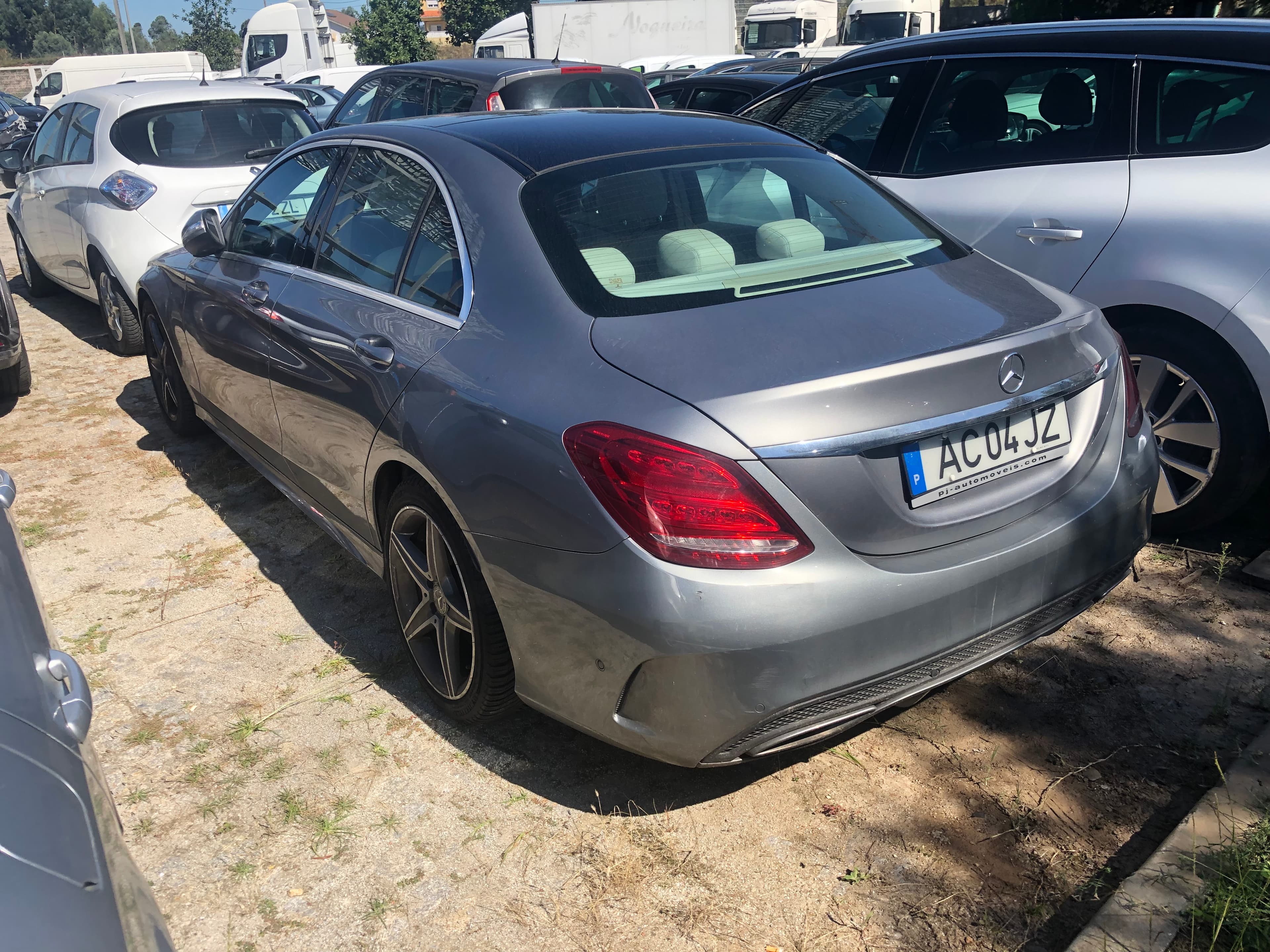 Mercedes-Benz Classe C · Ano 2015 — imagen 38