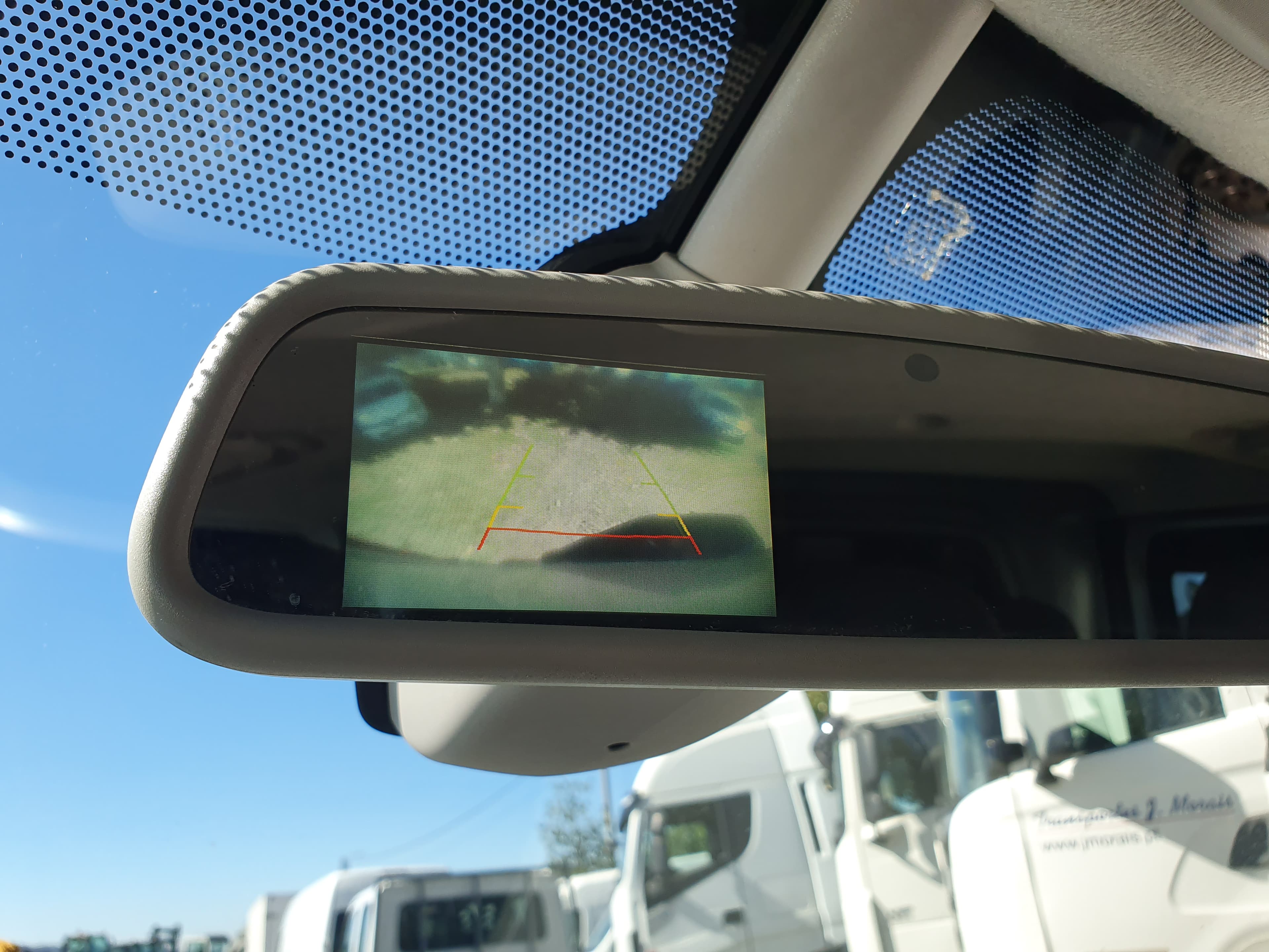 Renault Trafic 1.6 DCI · Ano 2015 — imagen 45