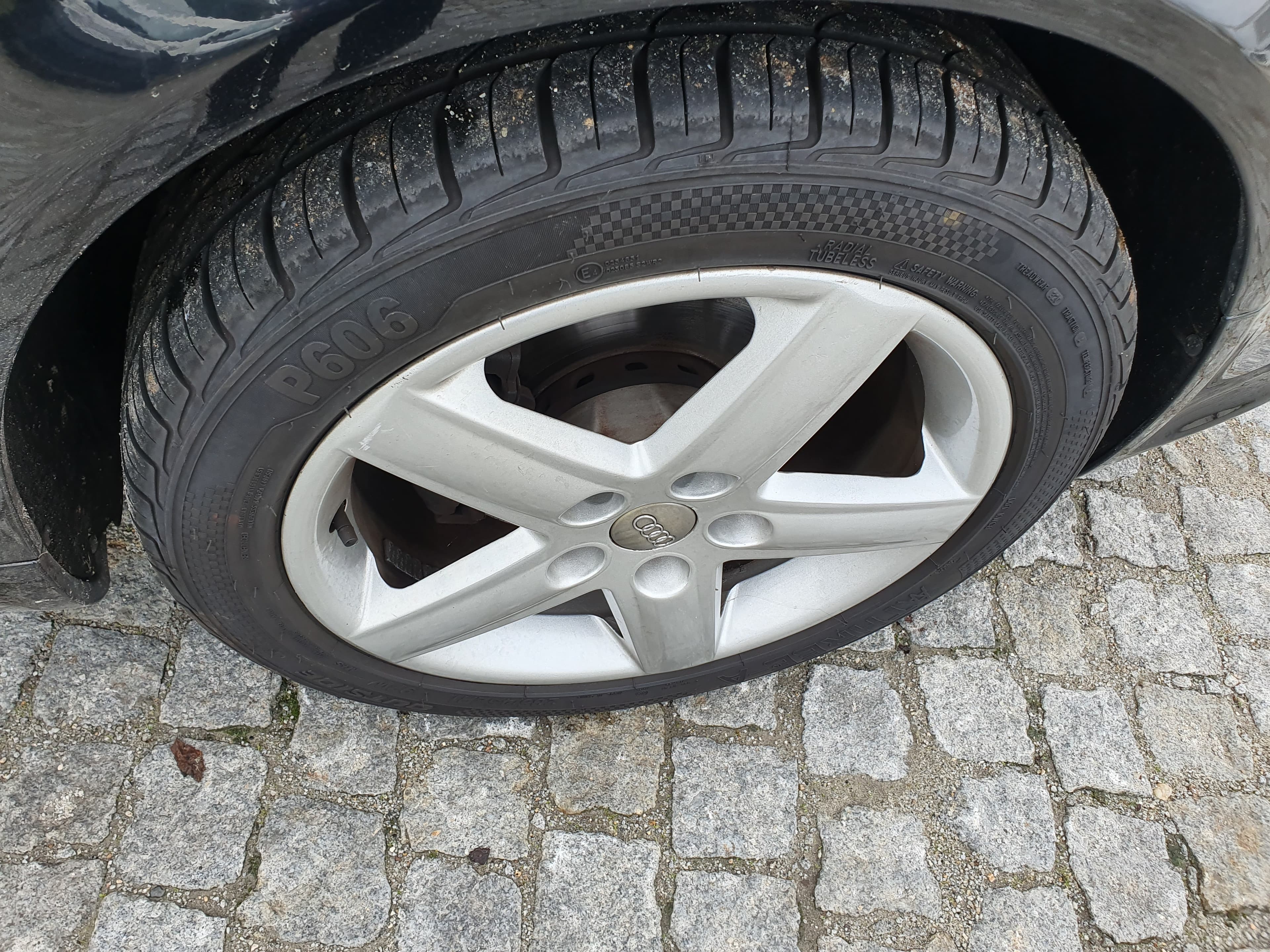 Audi A4 1.9 TDI · Ano 2005 — image 14