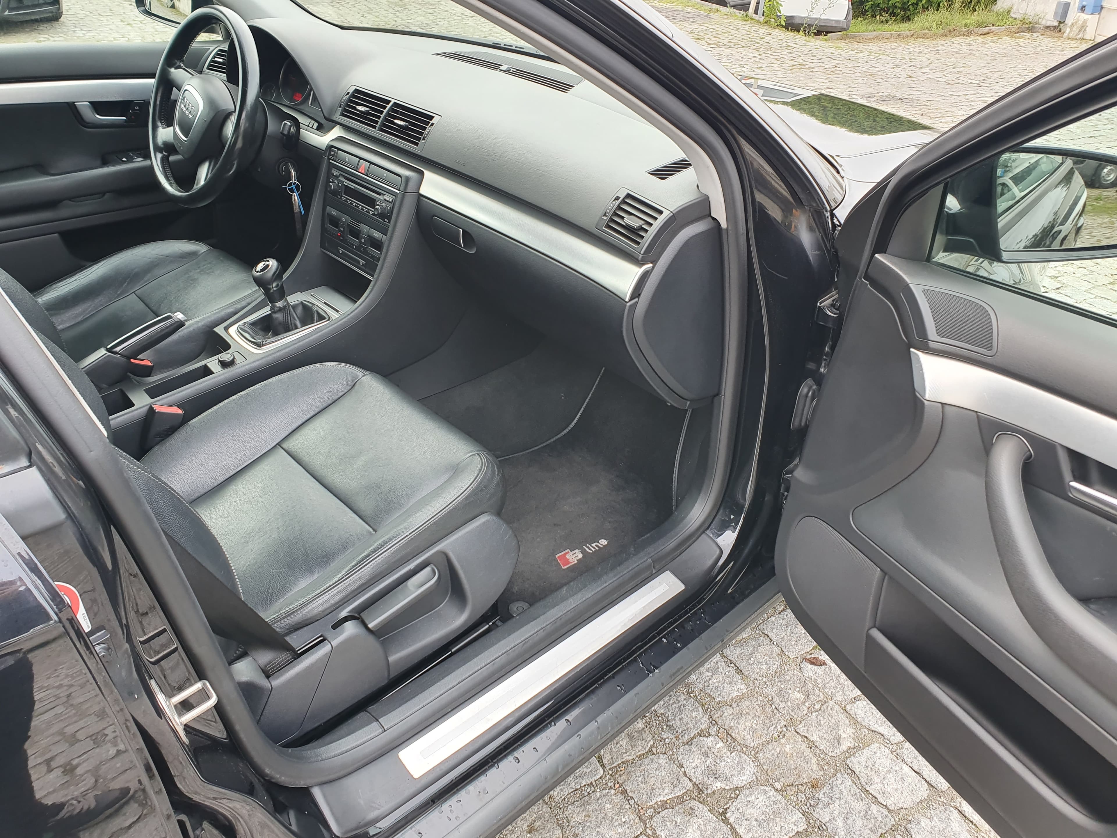 Audi A4 1.9 TDI · Ano 2005 — image 23