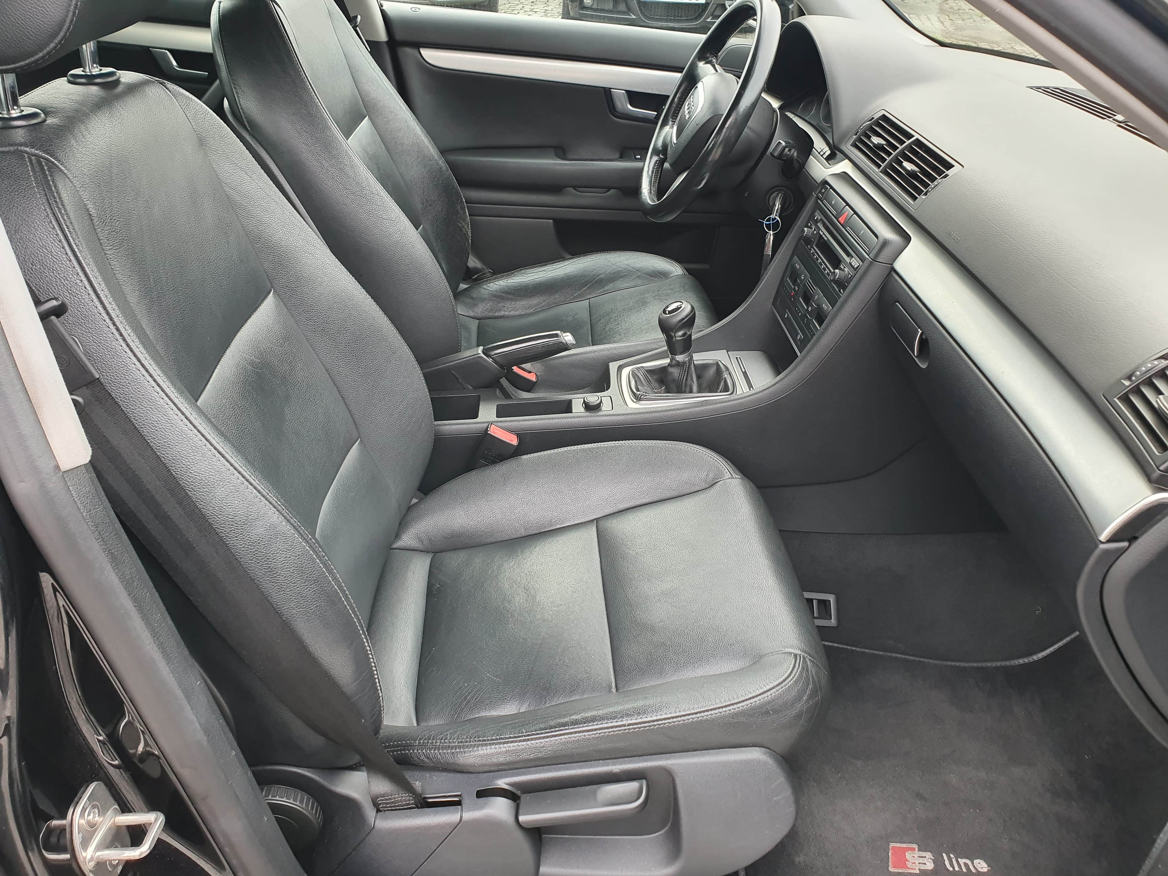 Audi A4 1.9 TDI · Ano 2005 — image 25