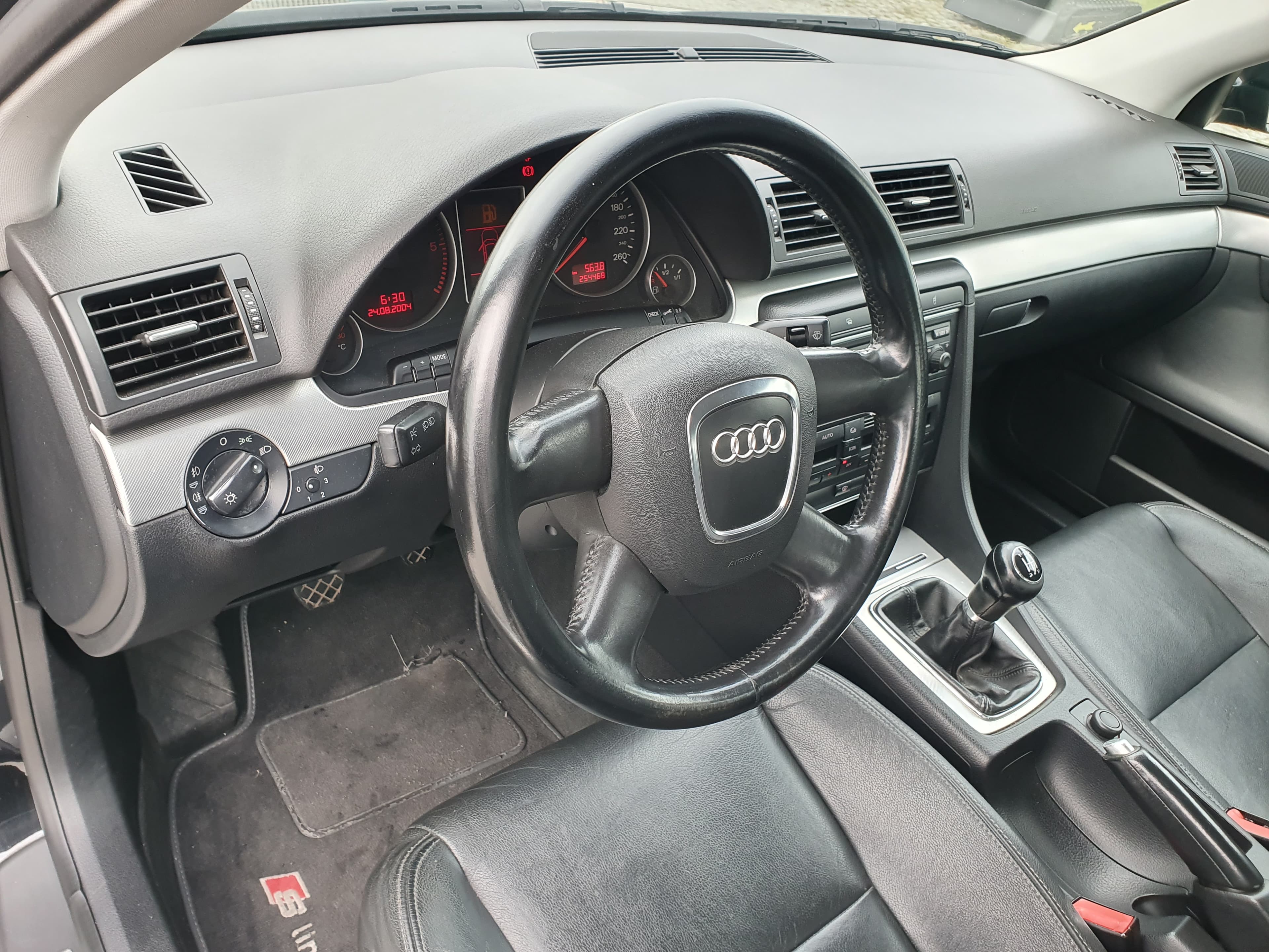Audi A4 1.9 TDI · Ano 2005 — image 19