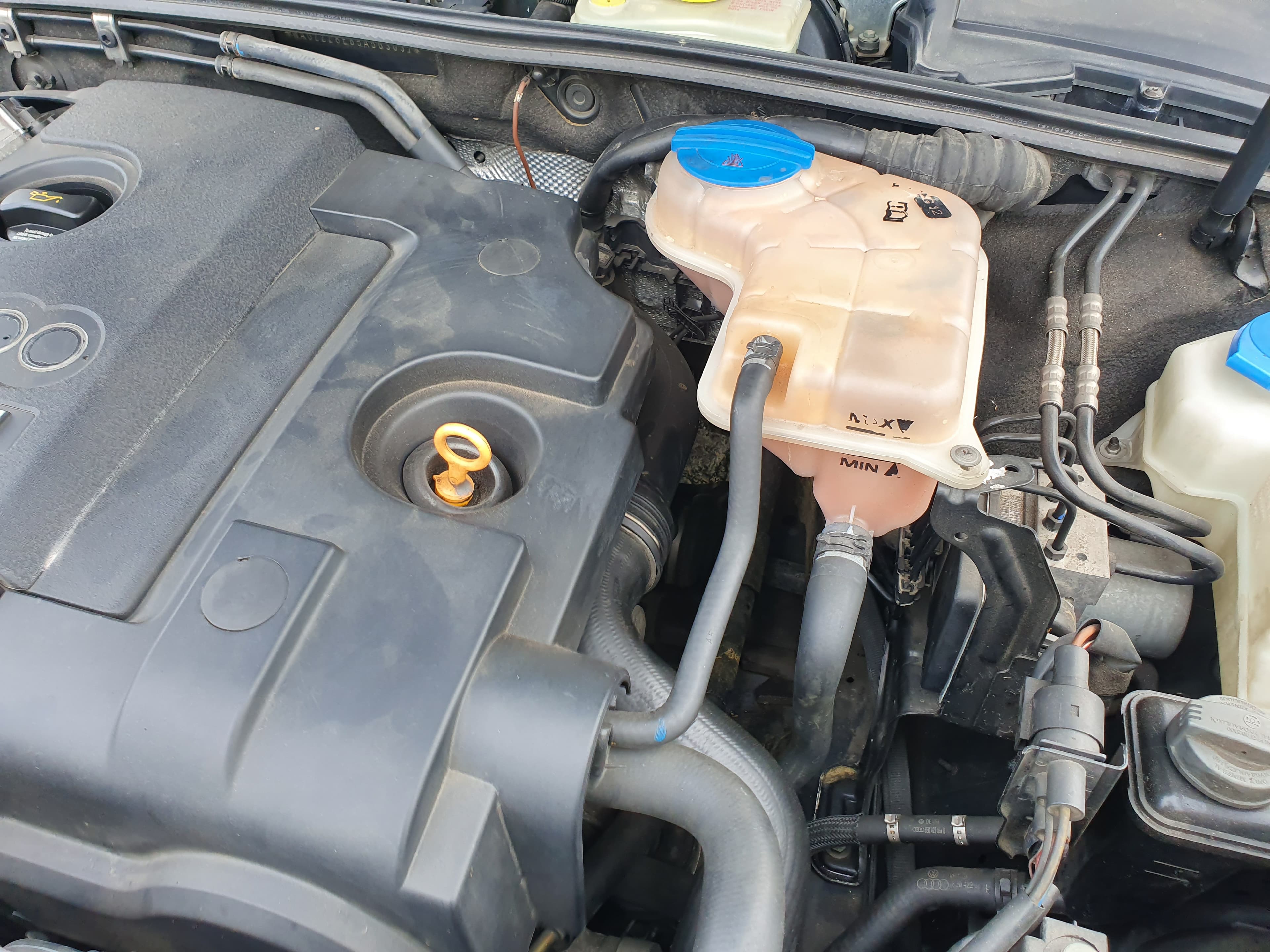 Audi A4 1.9 TDI · Ano 2005 — image 11