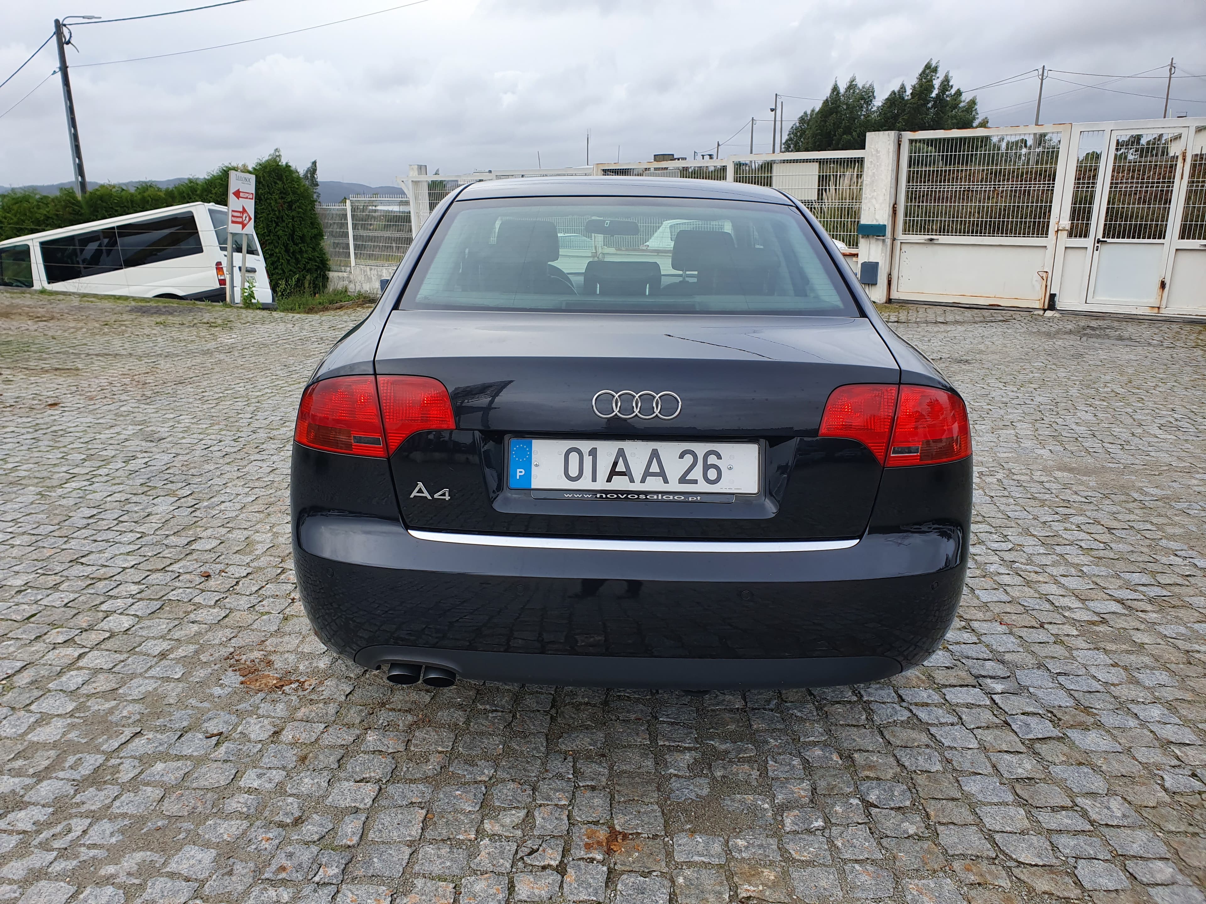 Audi A4 1.9 TDI · Ano 2005 — image 7