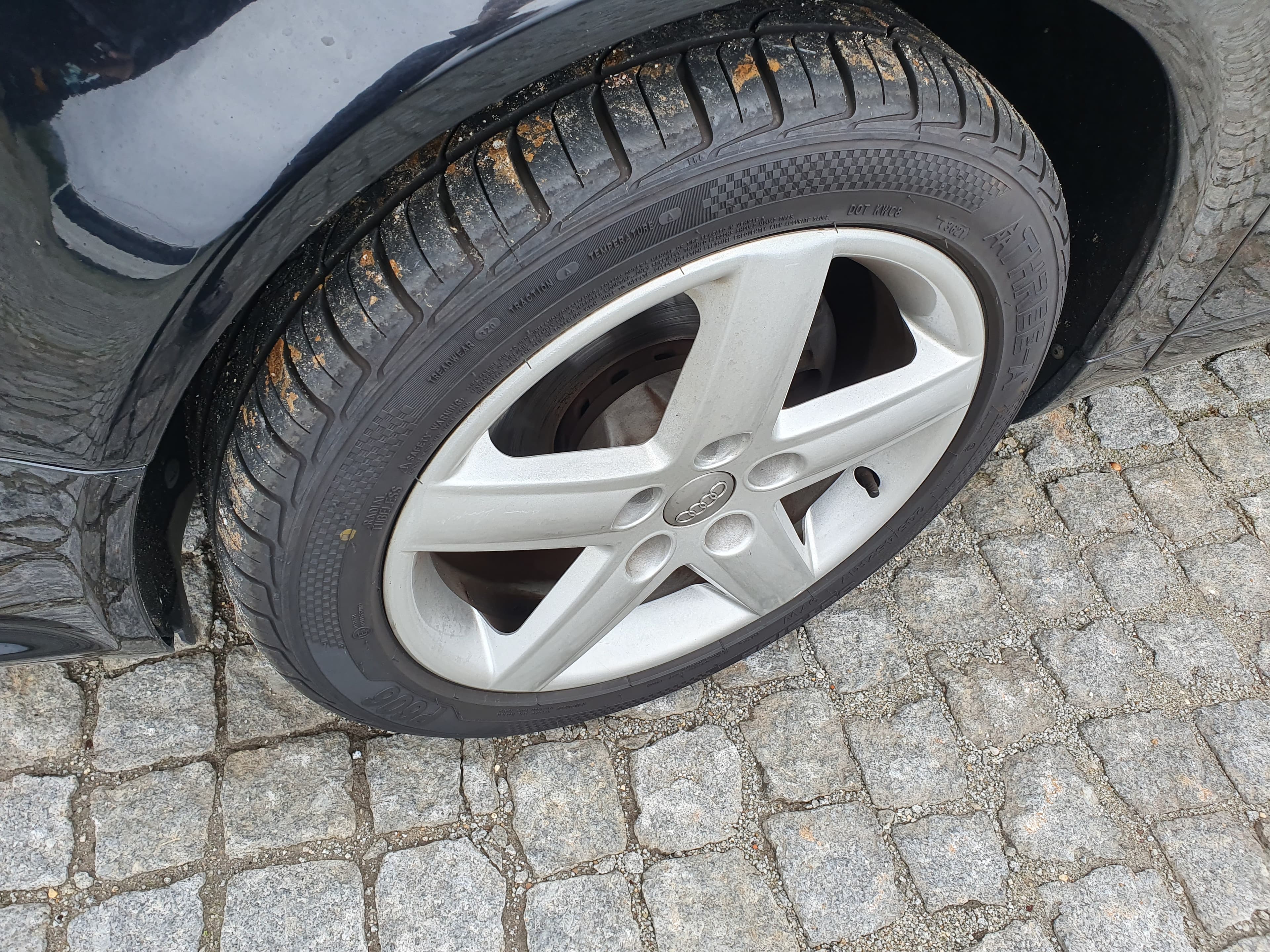 Audi A4 1.9 TDI · Ano 2005 — image 15