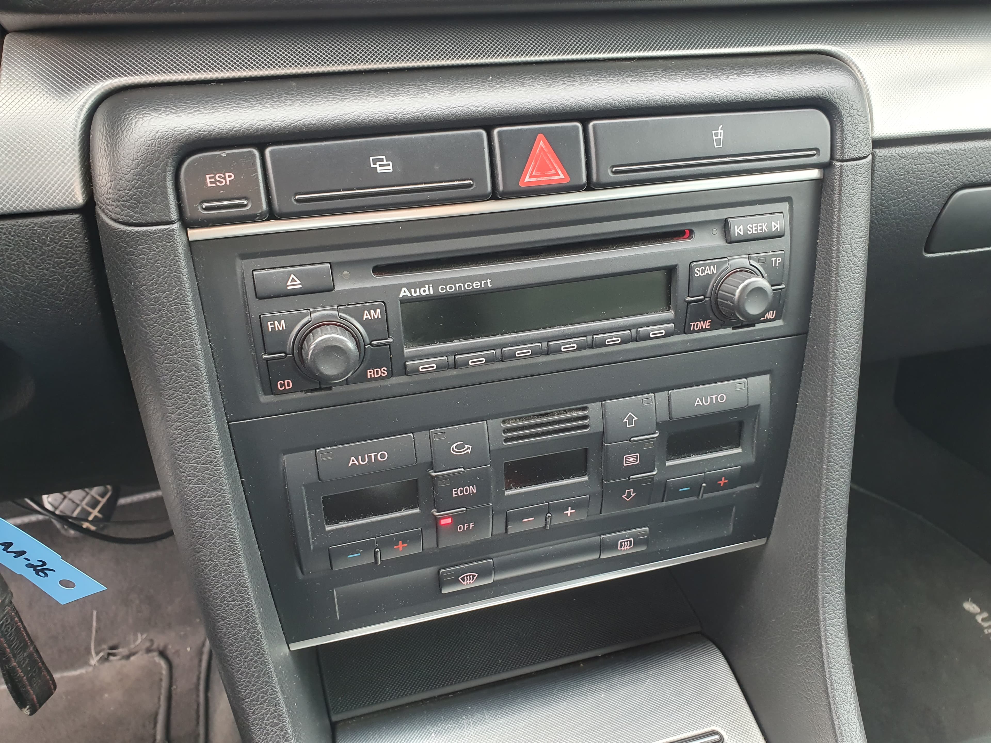 Audi A4 1.9 TDI · Ano 2005 — image 32